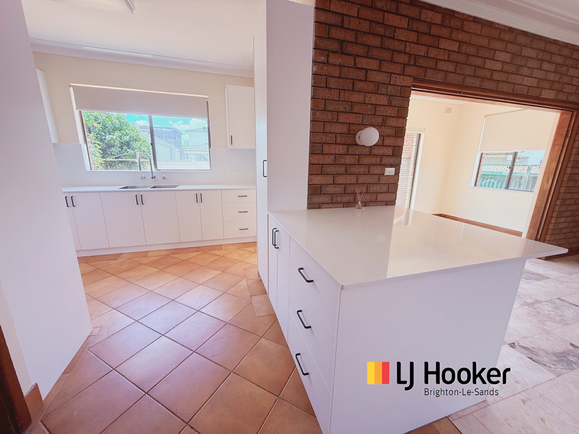 39 McMillian Street — photo 4 of 21