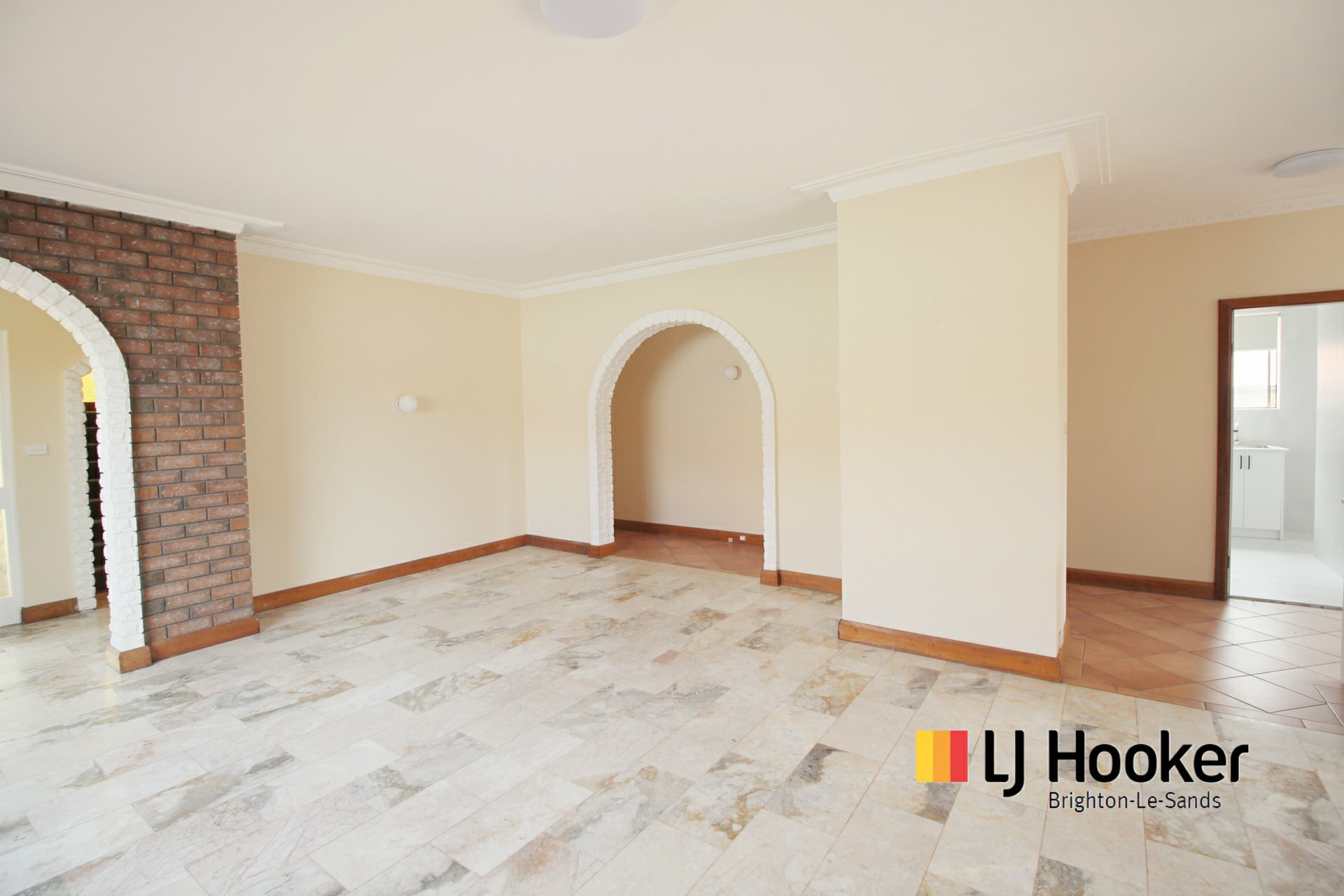 39 McMillian Street — photo 5 of 21