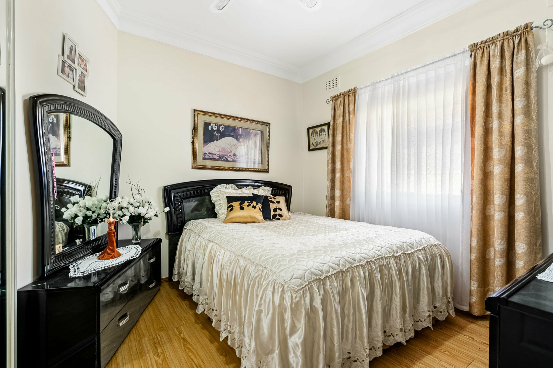 323 Woodville Road — photo 8 of 10