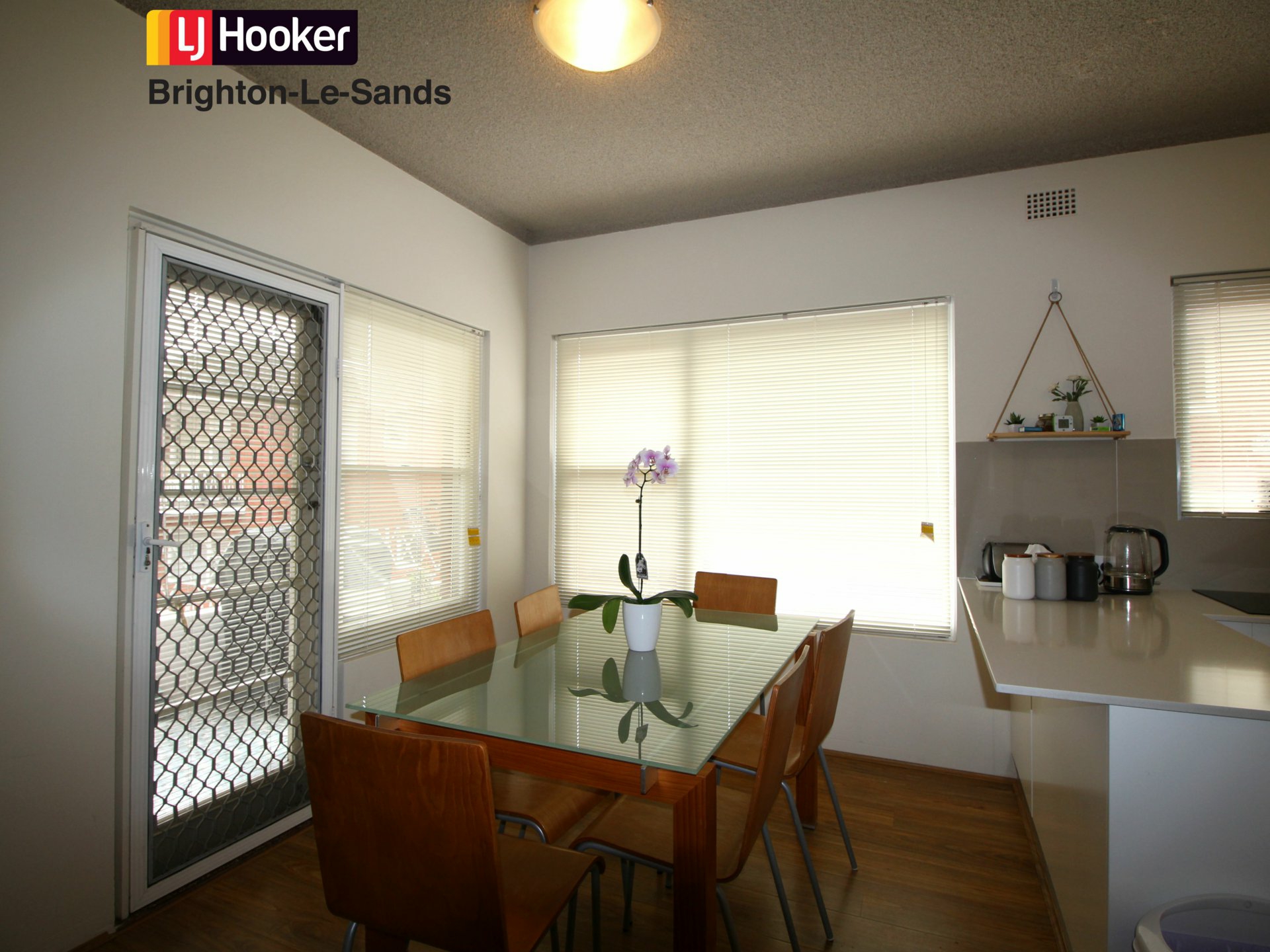 12/41 Banks Street — photo 2 of 7