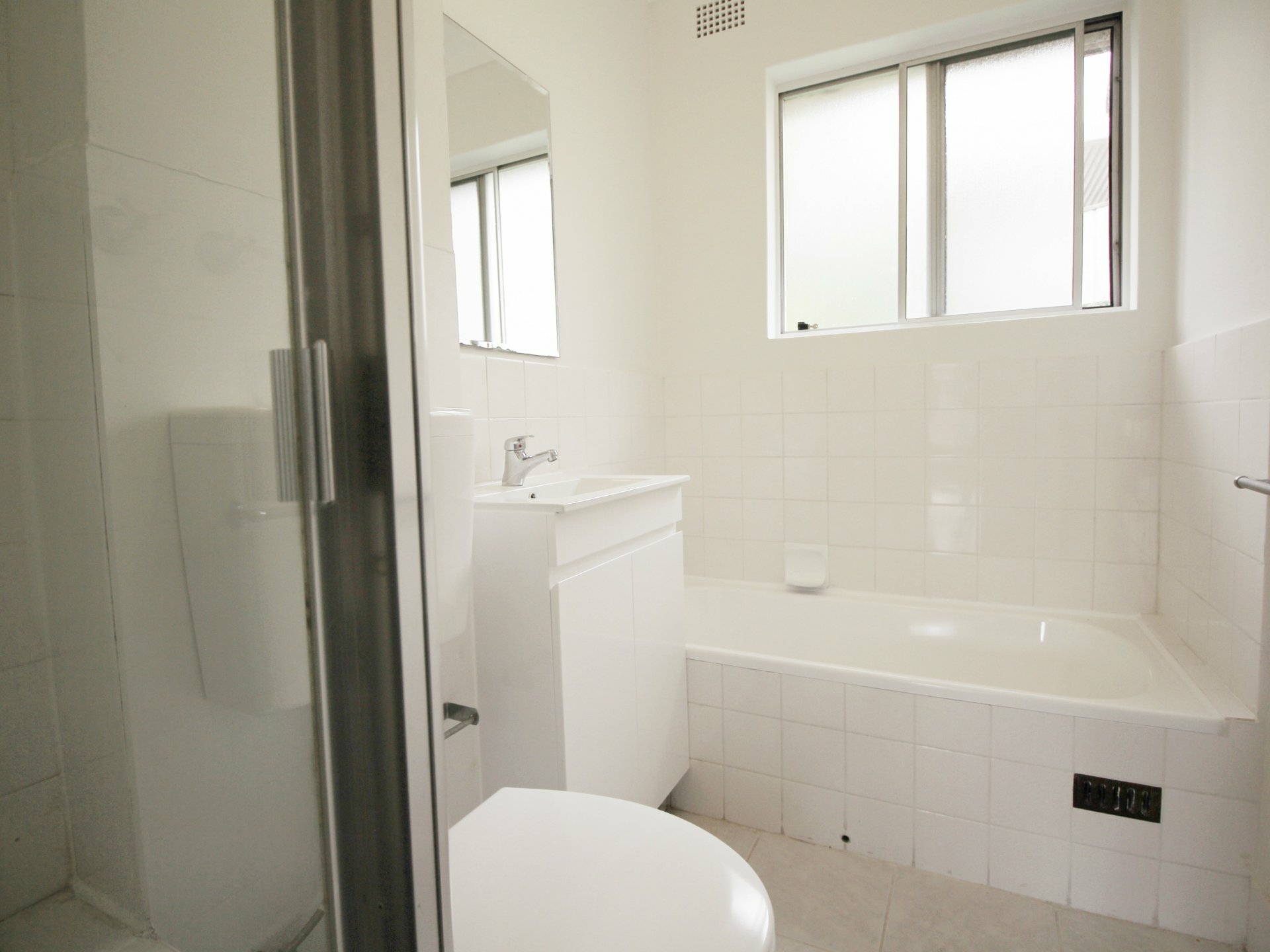 35/26A Wolli Creek Road — photo 4 of 9
