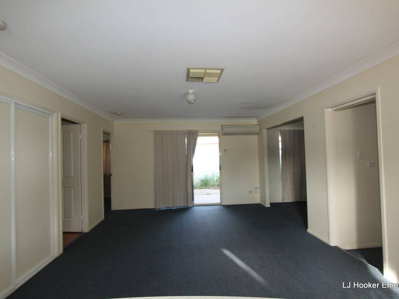 2/222 Borilla Street Emerald QLD