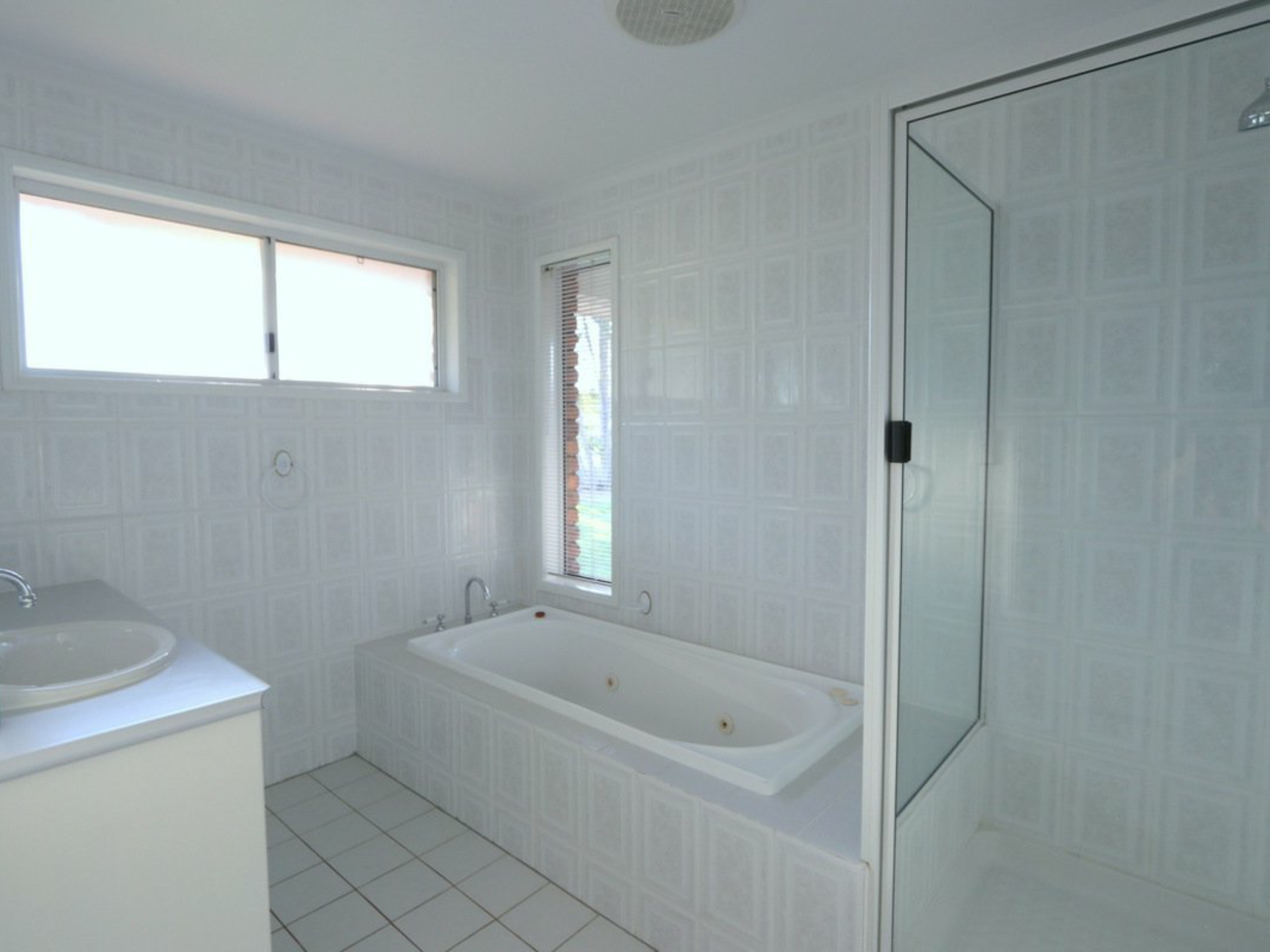 12 Cunningham Drive, EMERALD