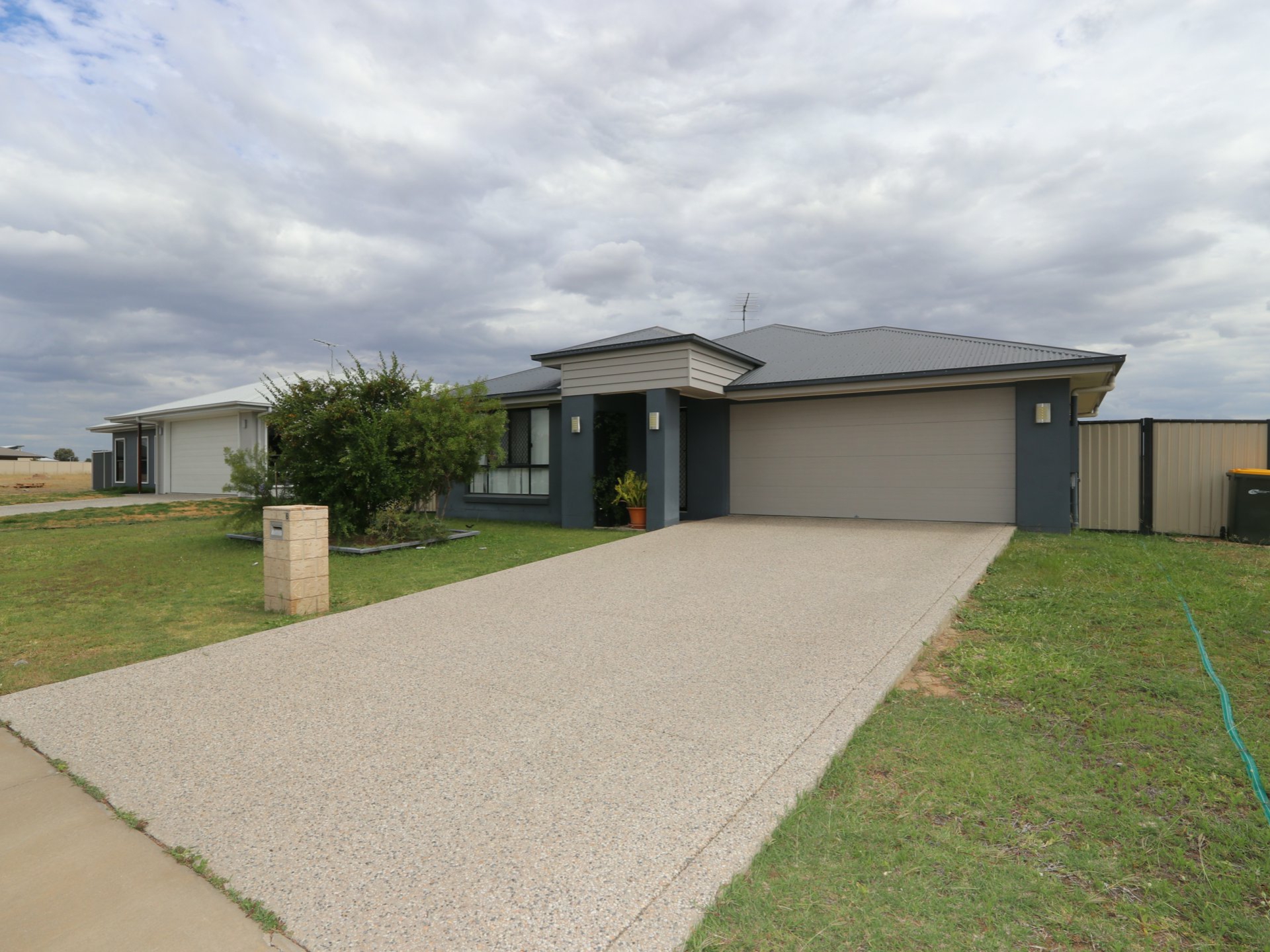 6 Costello Court Emerald QLD