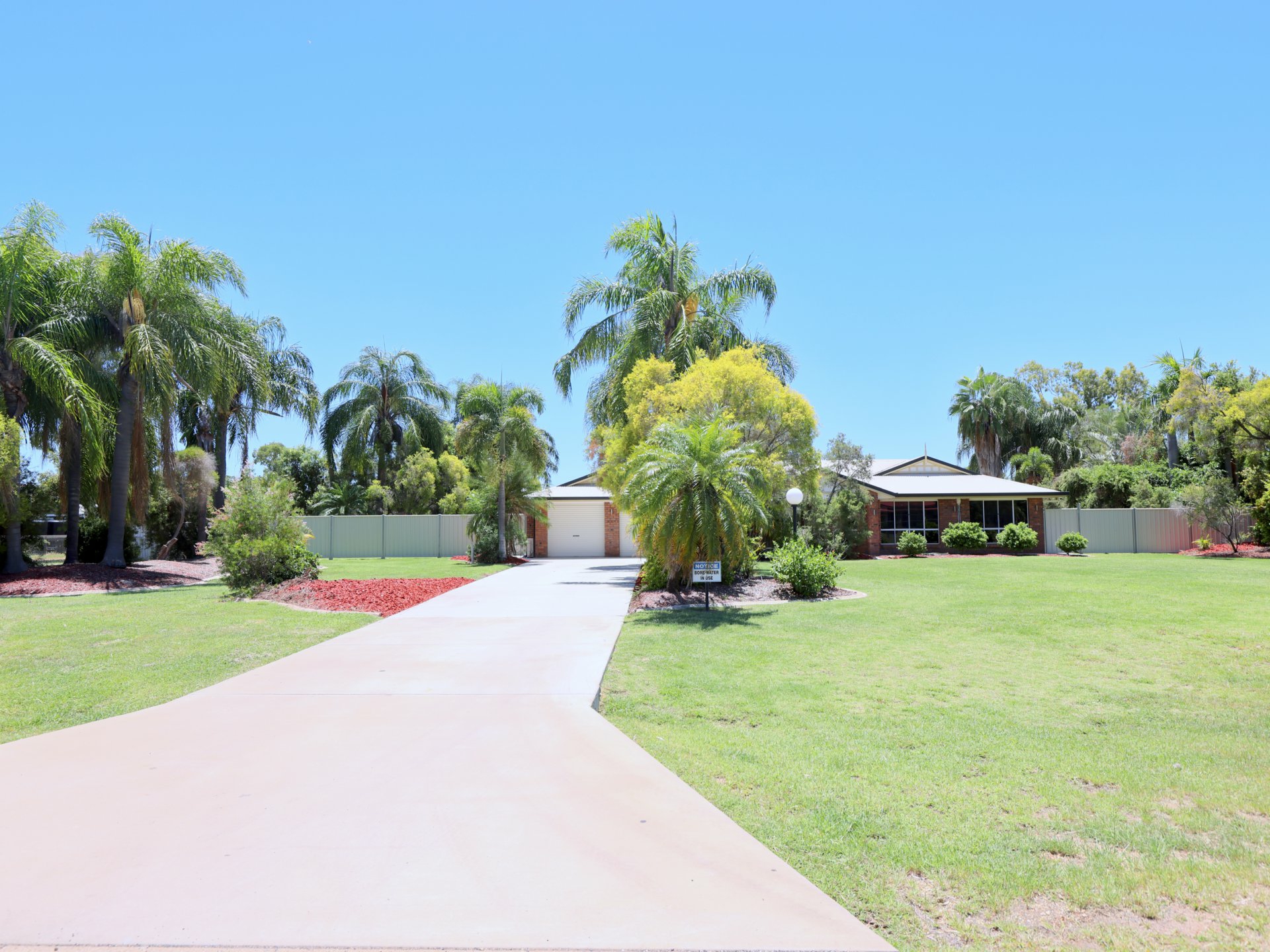 12 Cunningham Drive Emerald QLD