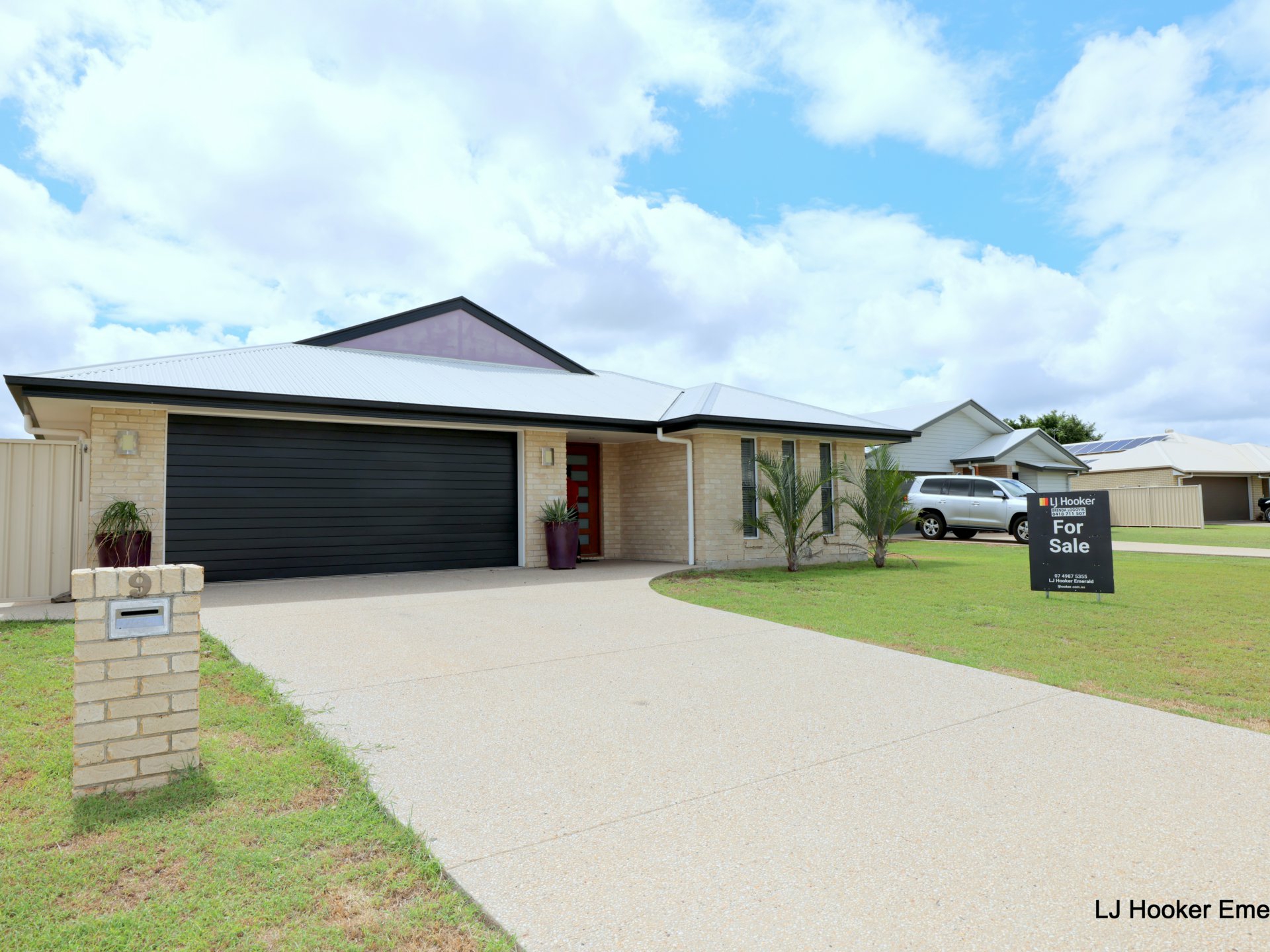 9 Whitney Street Emerald QLD