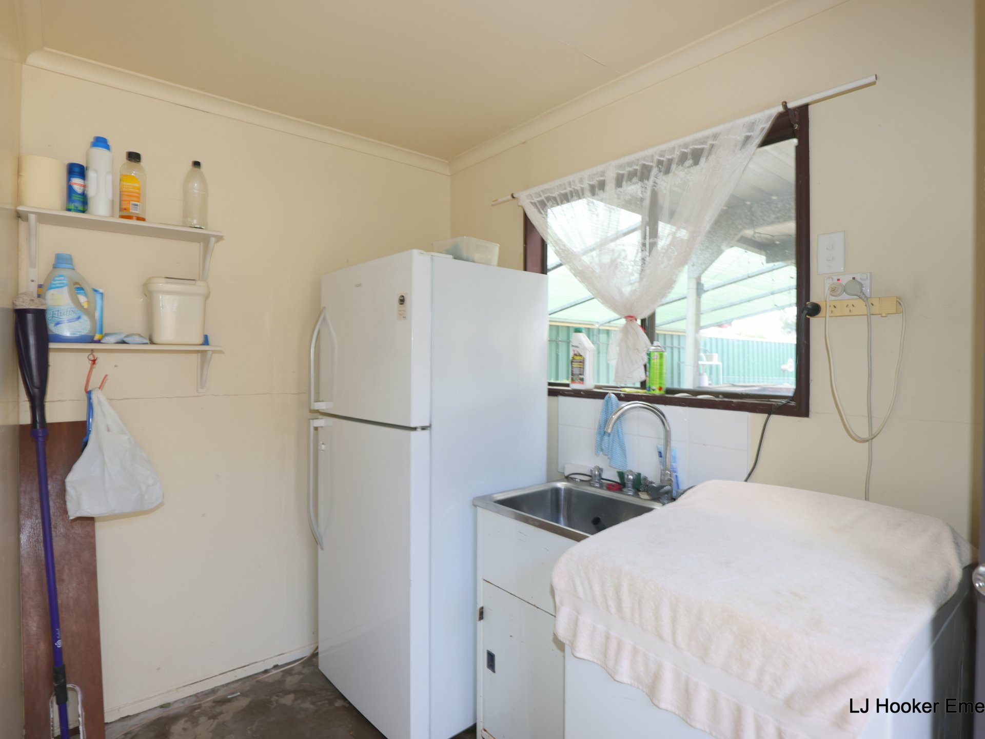 13 Mellish Crescent Emerald QLD