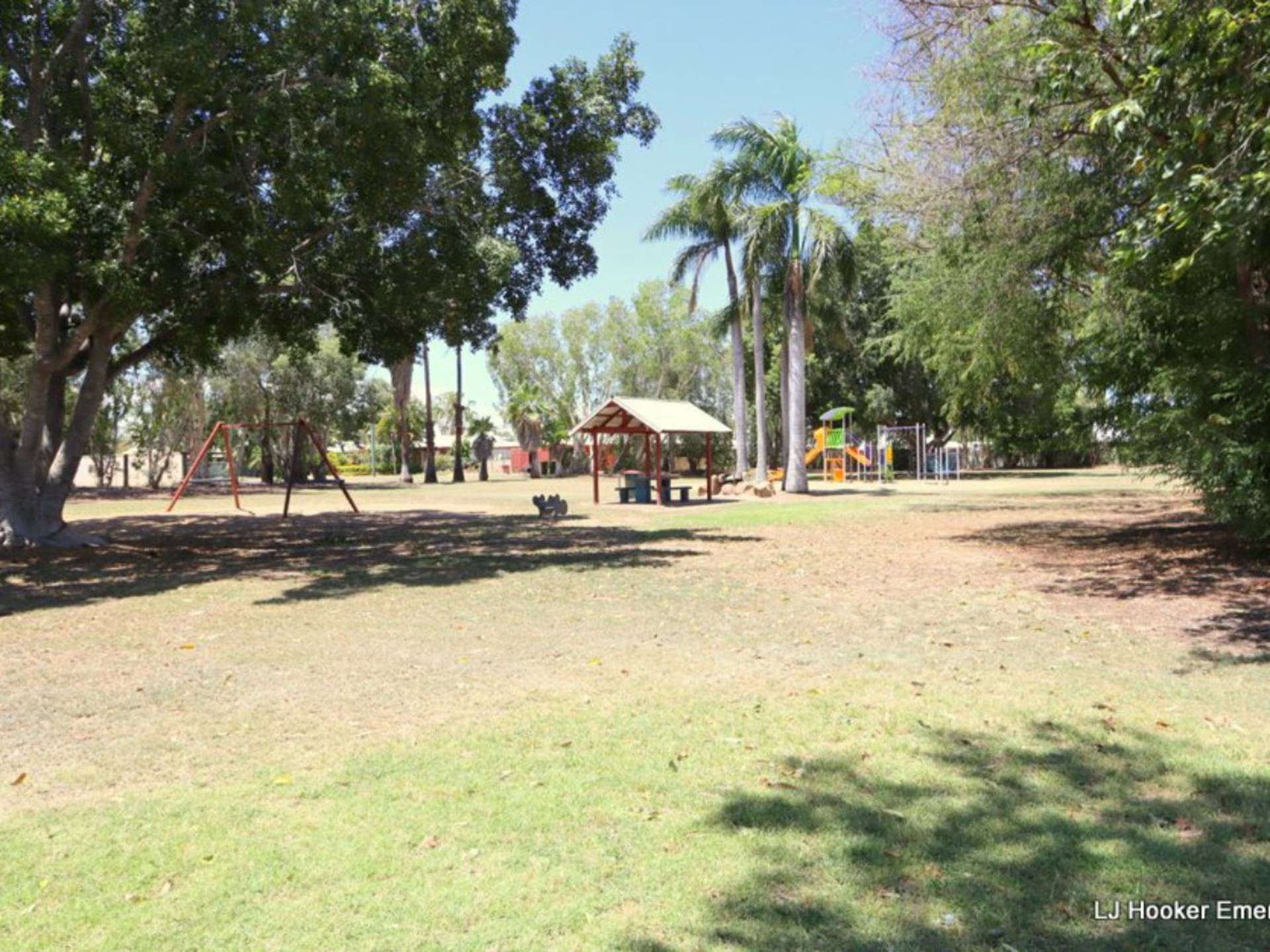 75 Staal Crescent Emerald QLD