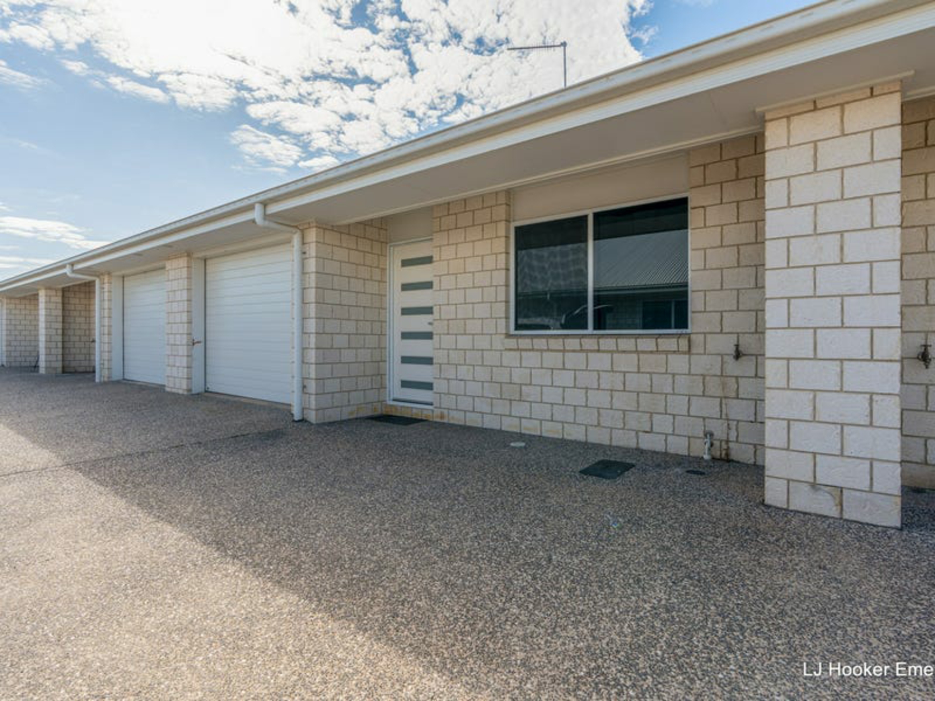 3/44 Lakeside Drive, Emerald