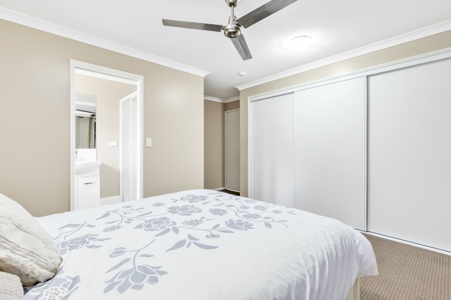 144 Opal Street, EMERALD