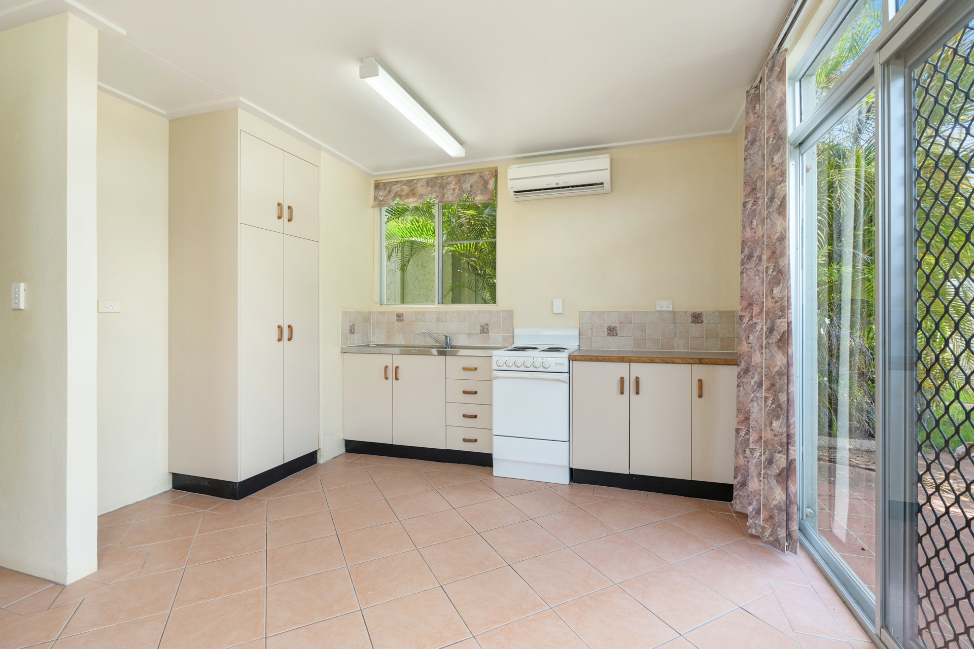 2/53 Dundas Street, EMERALD
