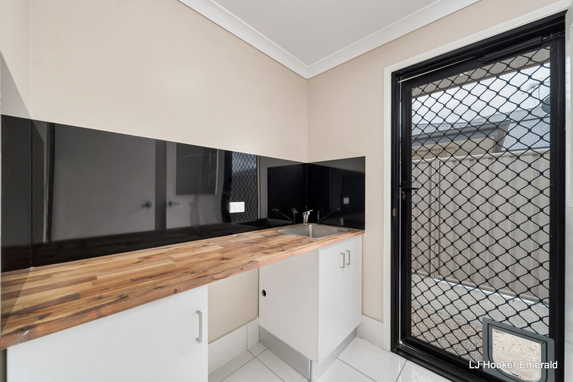 144 Opal Street, EMERALD