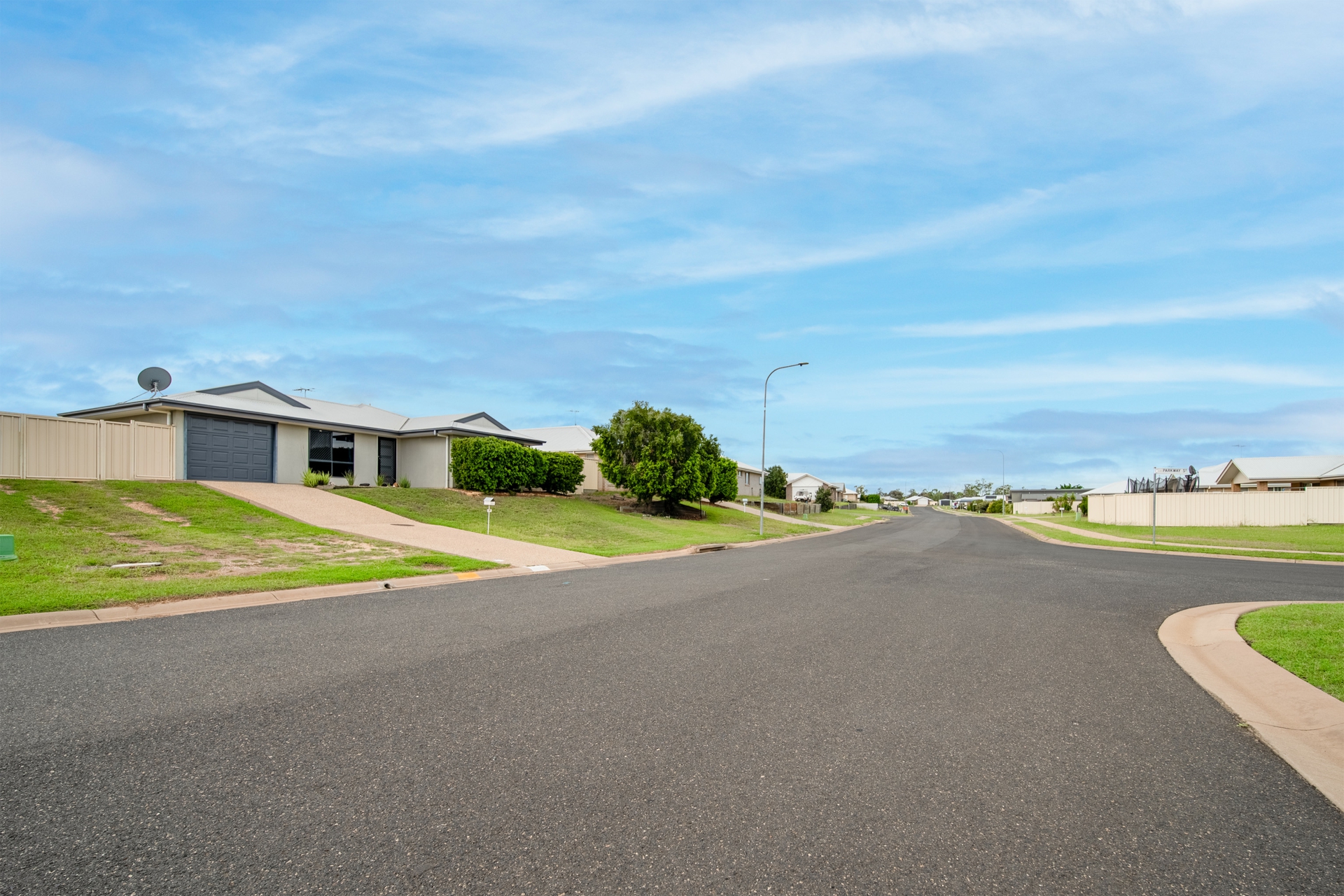 24 Scenic Drive, EMERALD