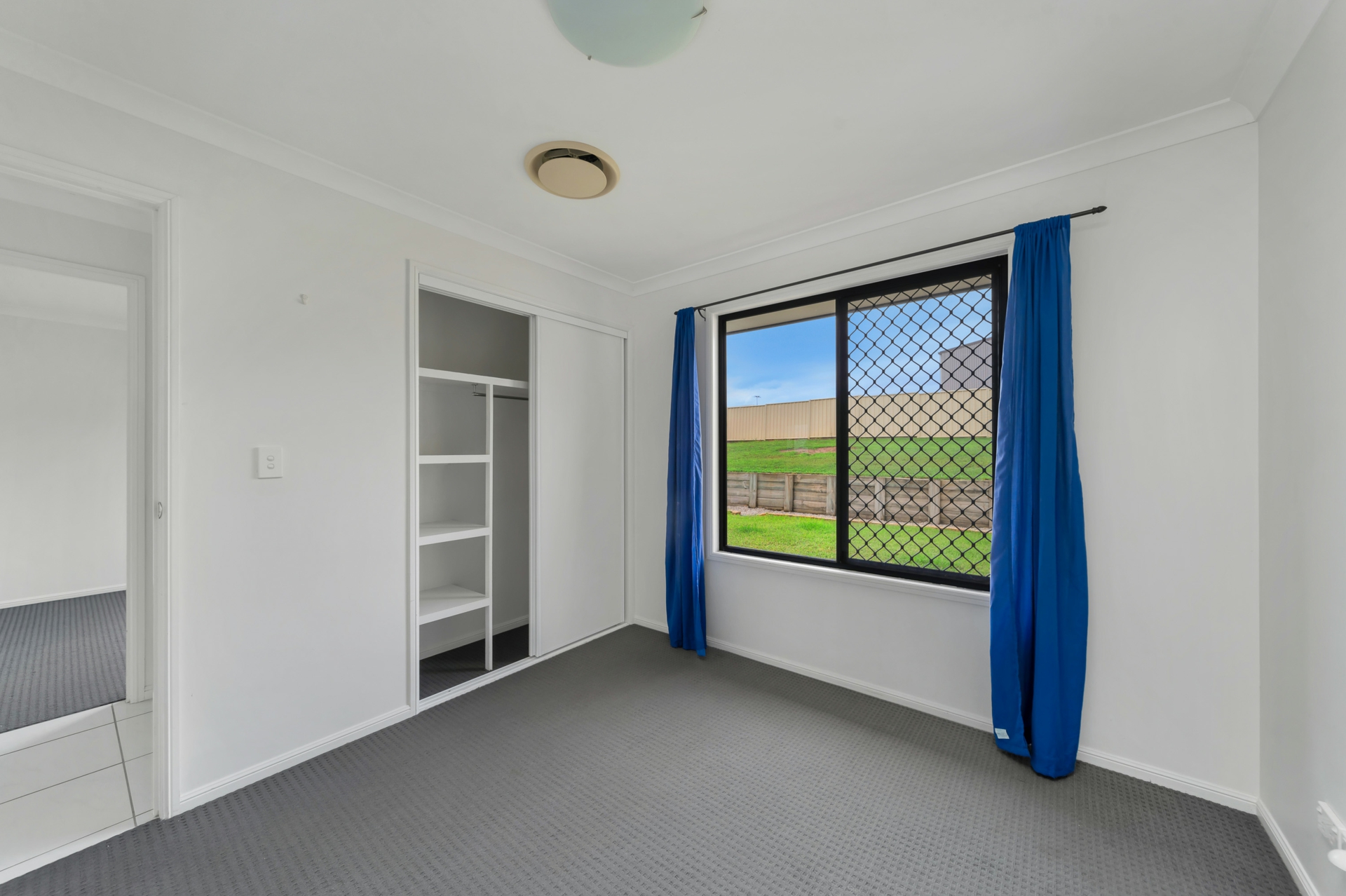 24 Scenic Drive, EMERALD