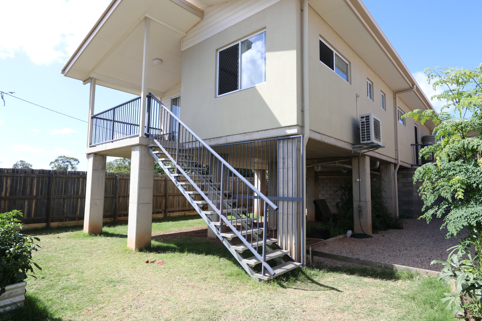 4/6 Sullivan Street Emerald QLD