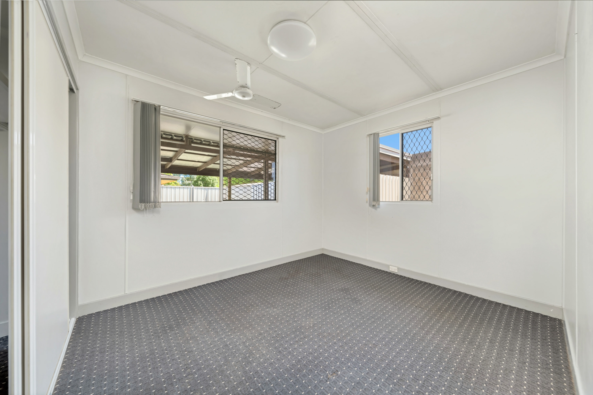 19 Sapphire Avenue, EMERALD