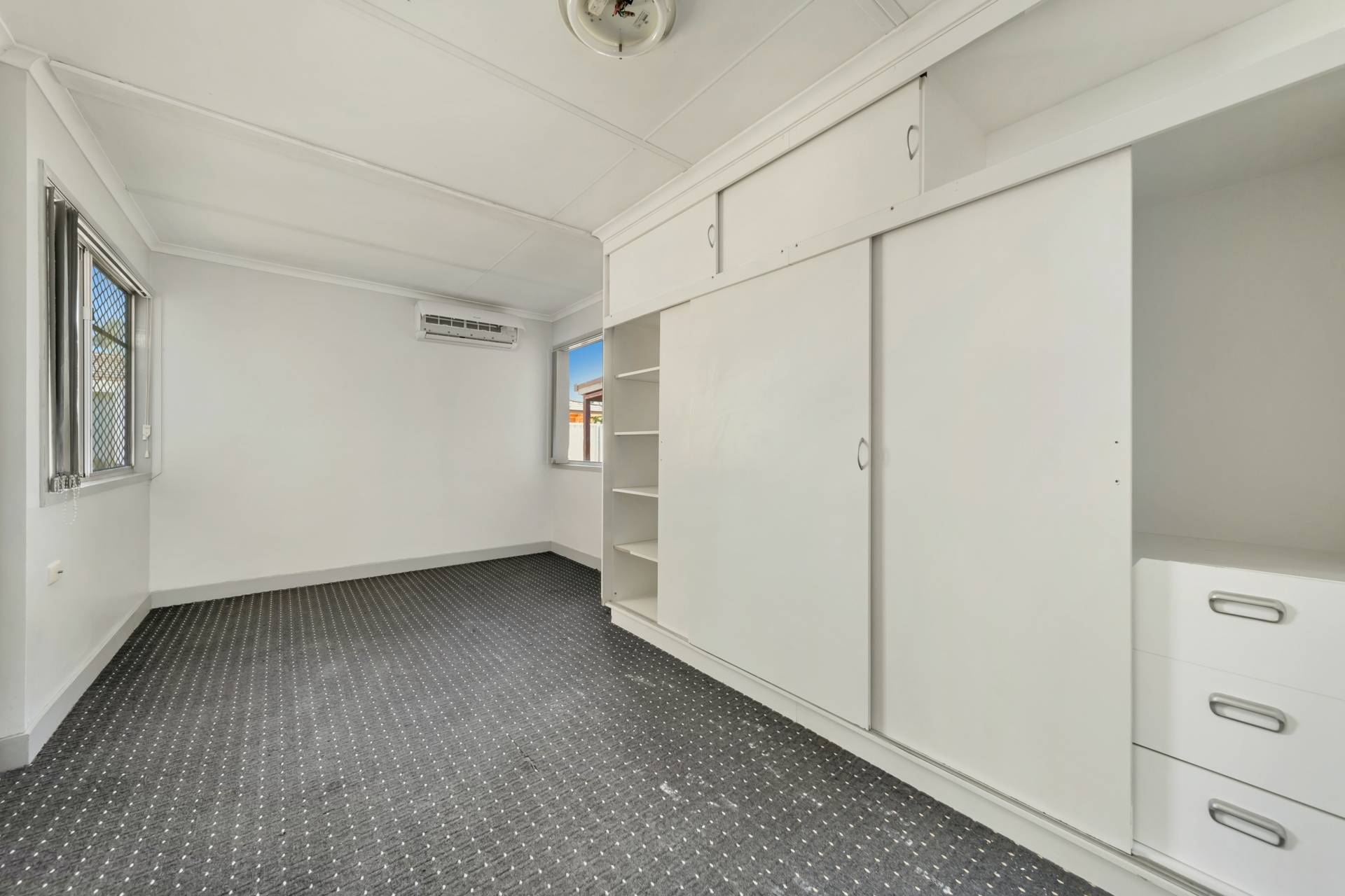 19 Sapphire Avenue, EMERALD