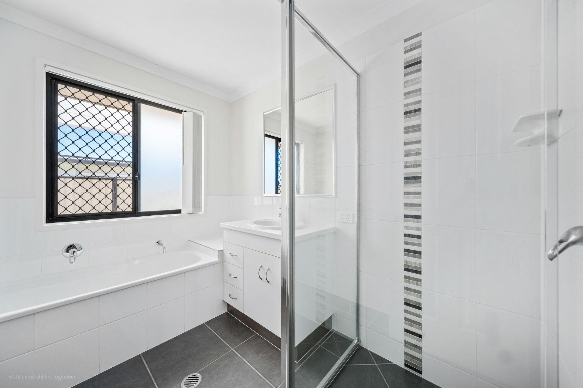 6 Costello Court Emerald QLD