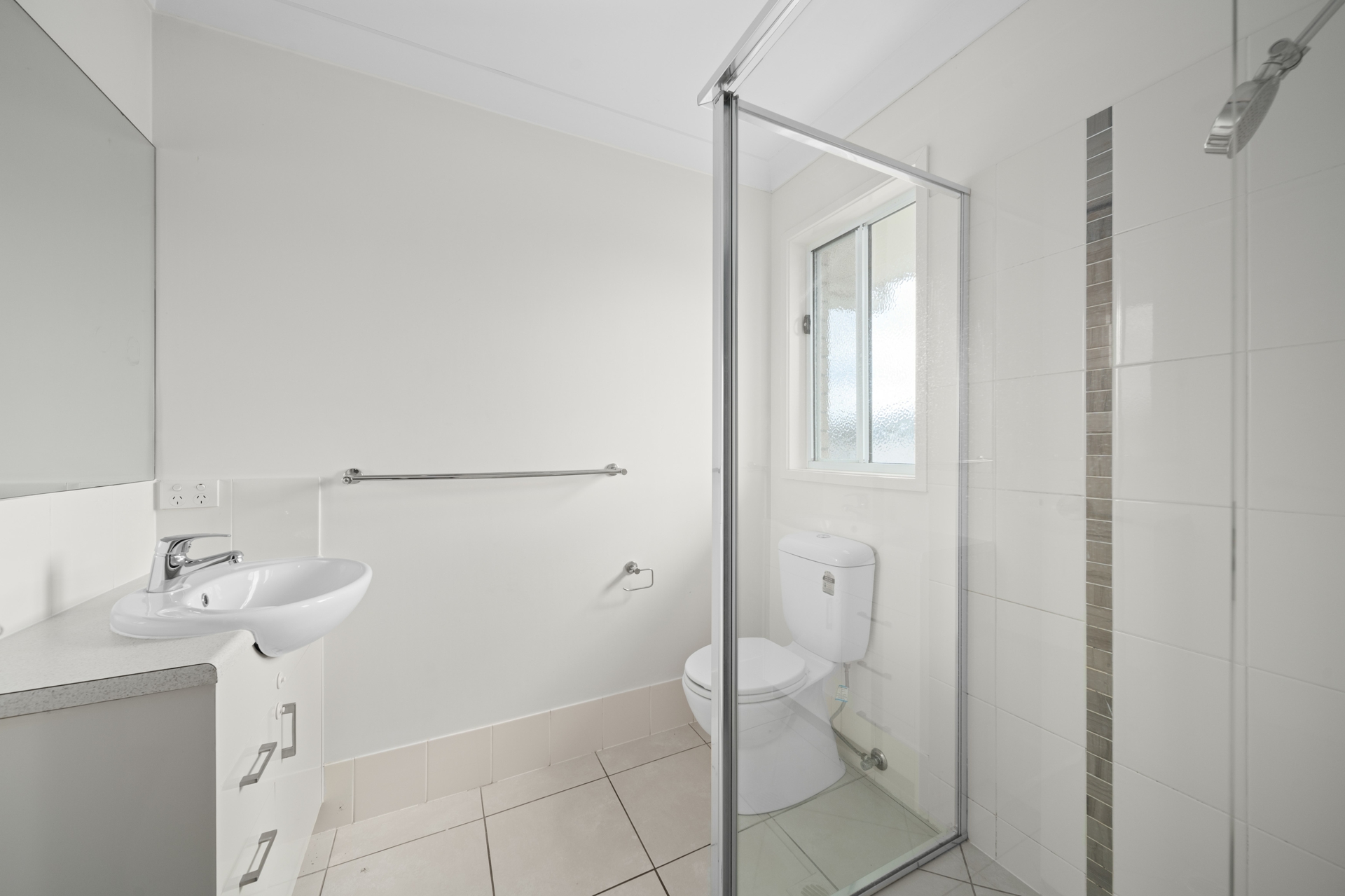 12 Amber Street — photo 9 of 10