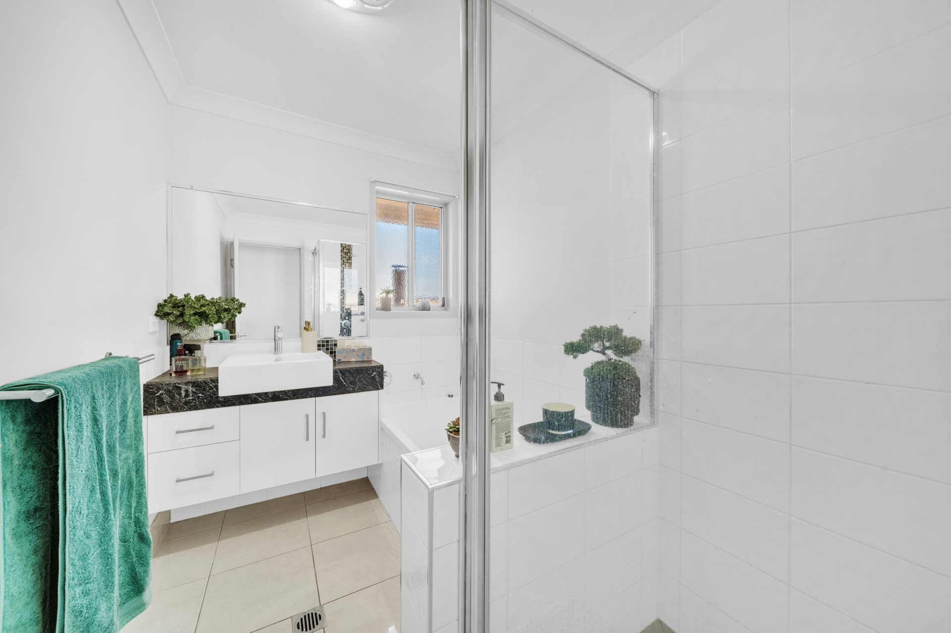 19 Lauren Drive — photo 13 of 18