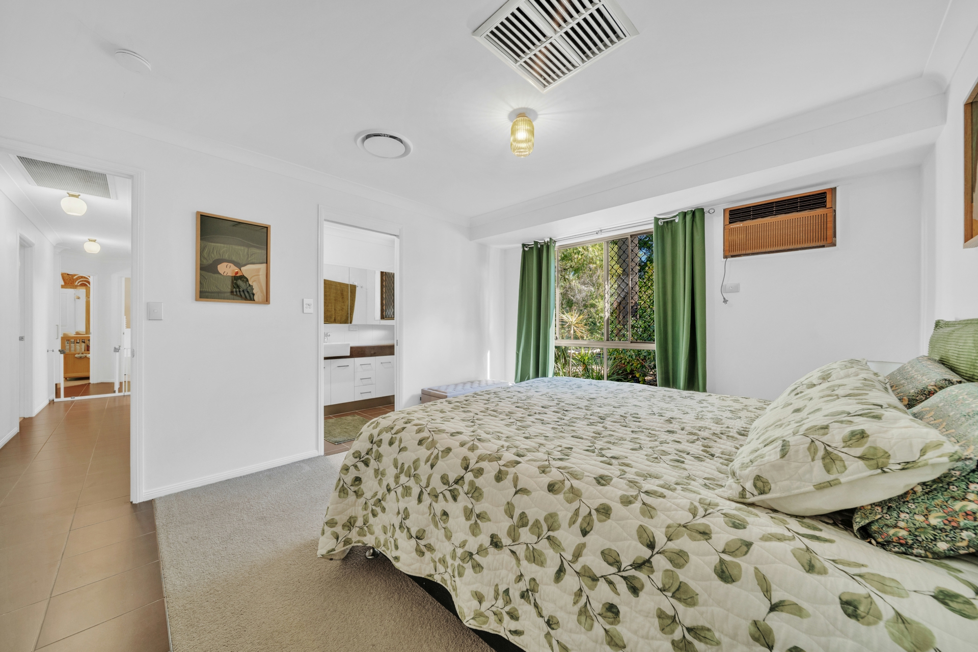 9 Akubra Drive — photo 11 of 24