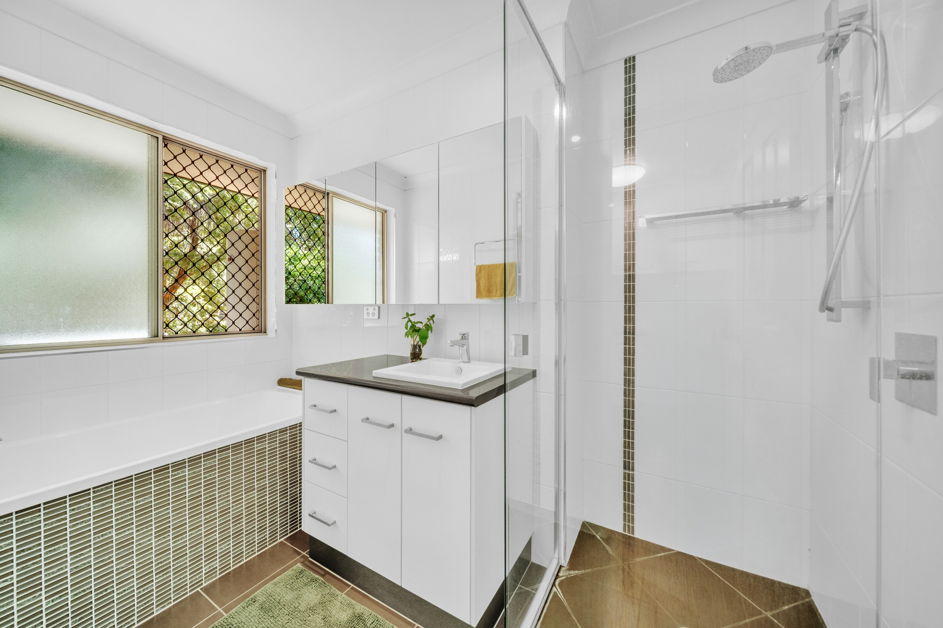 9 Akubra Drive — photo 16 of 24