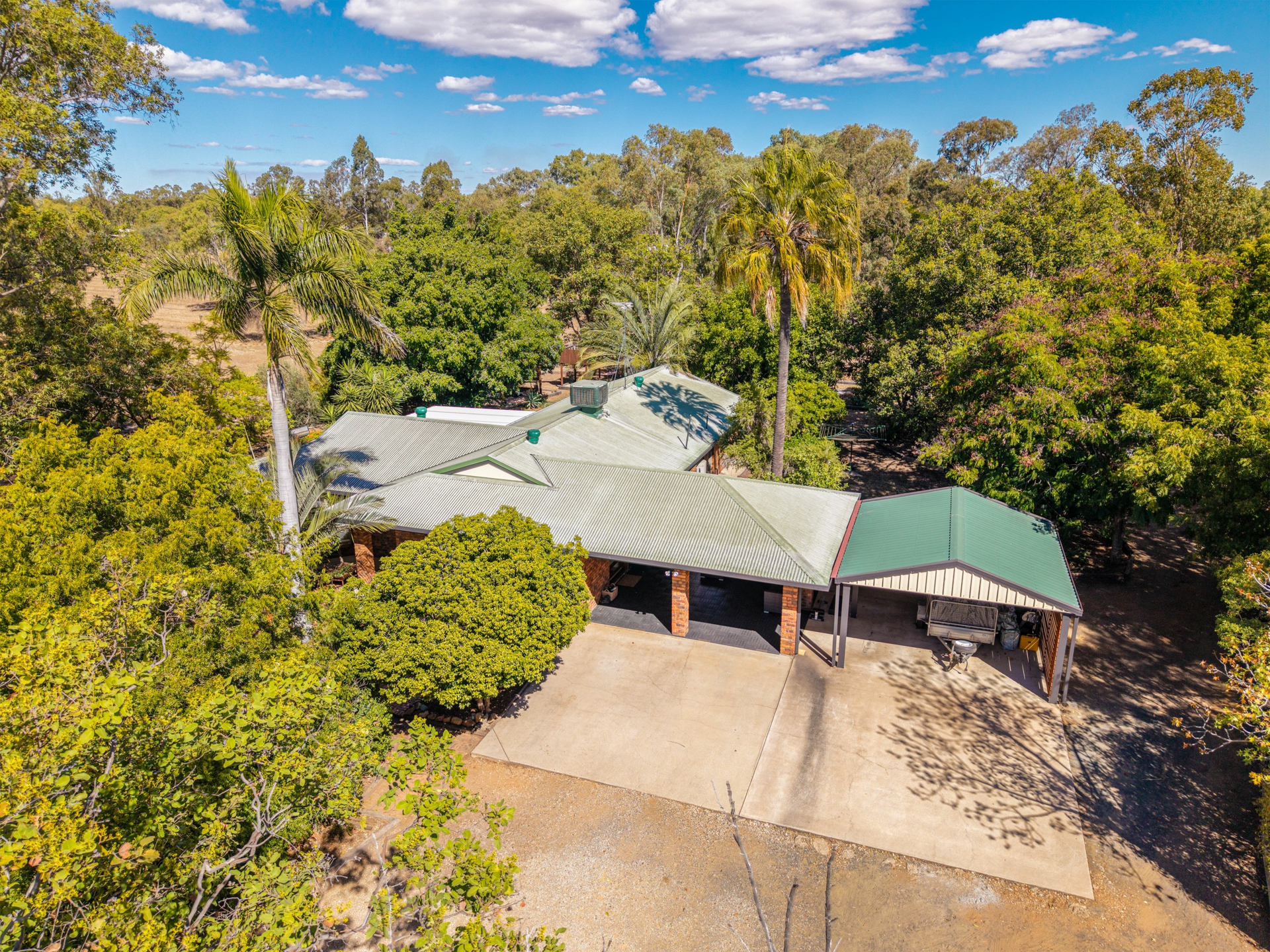 9 Akubra Drive — photo 24 of 24