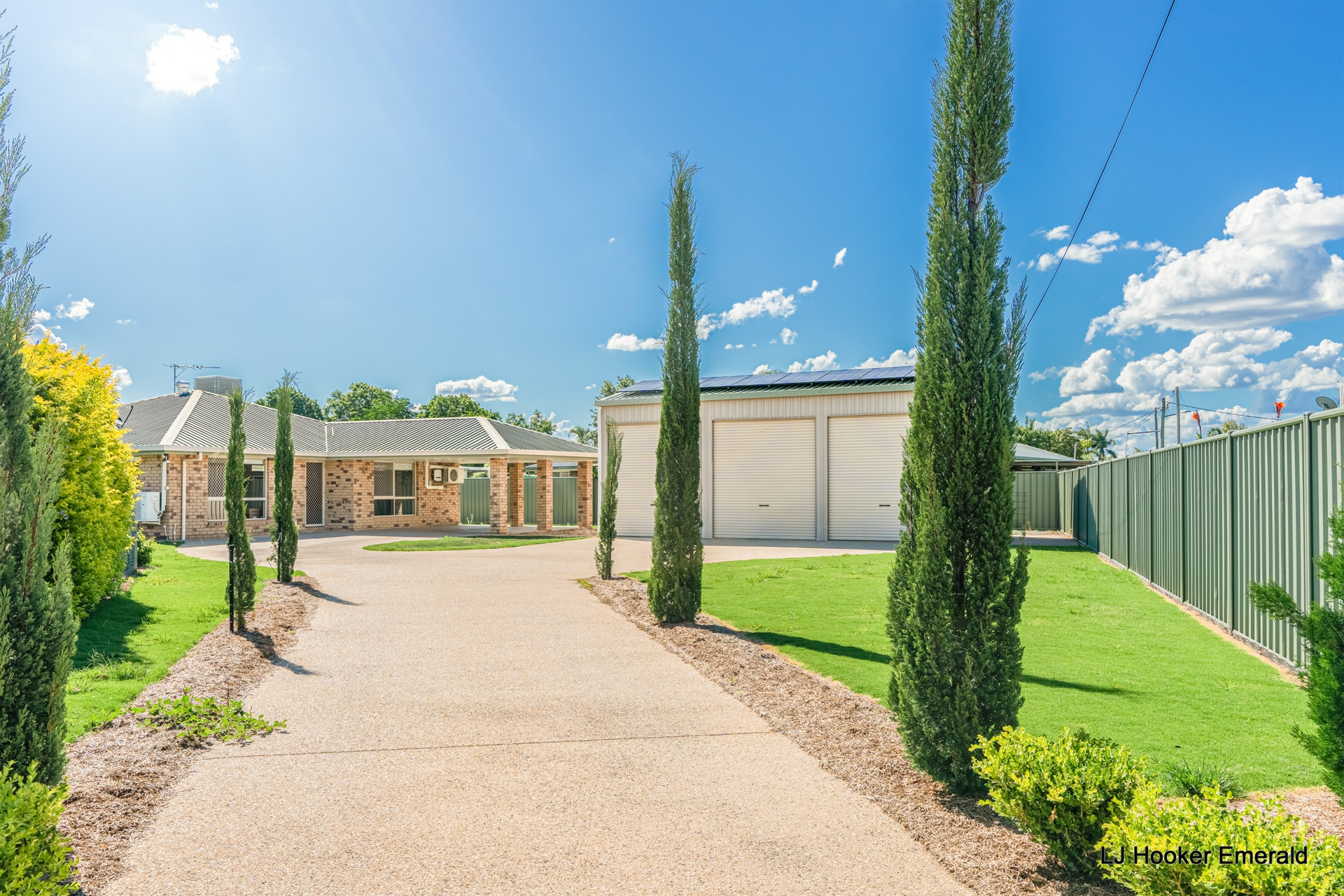 4 Sharlyn Crescent — photo from LJ Hooker Emerald