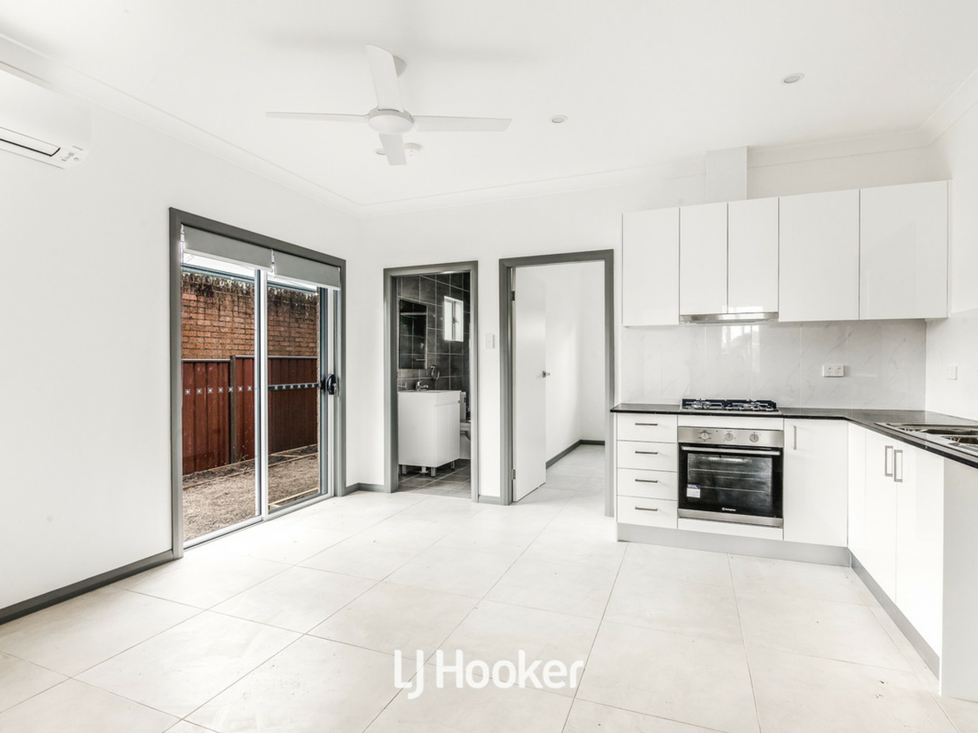 27a Derbyshire Avenue, TOONGABBIE