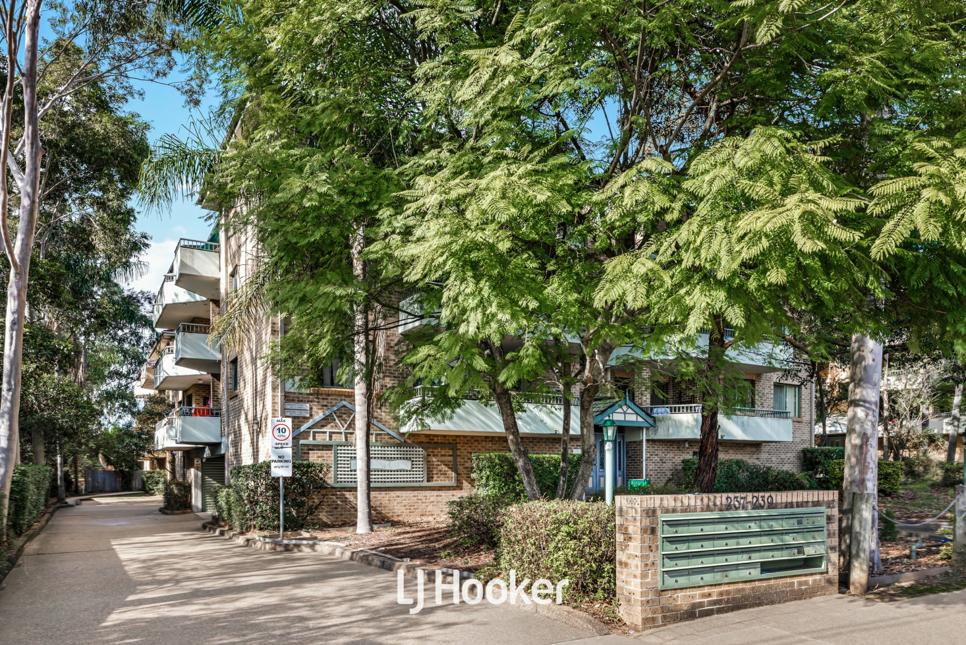 15/237-239 Targo Road, TOONGABBIE