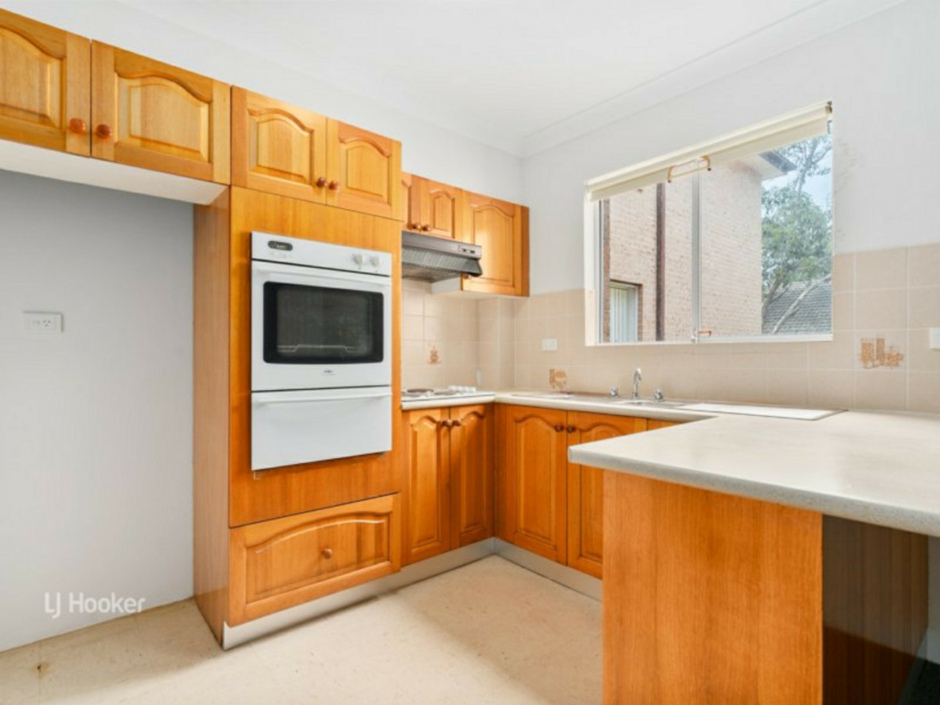 16/37-39 Memorial Avenue, MERRYLANDS