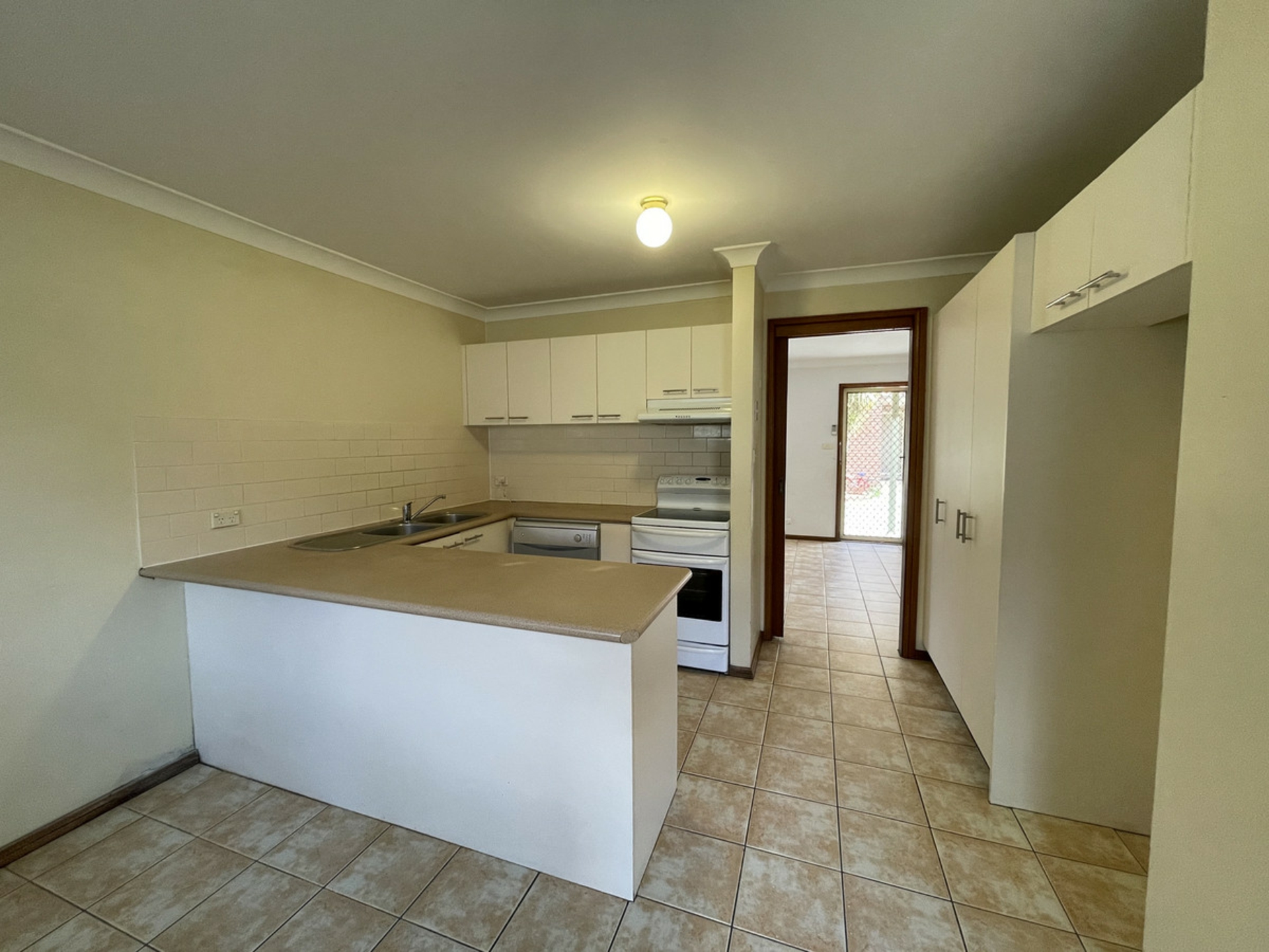 6/104 Metella Road, TOONGABBIE