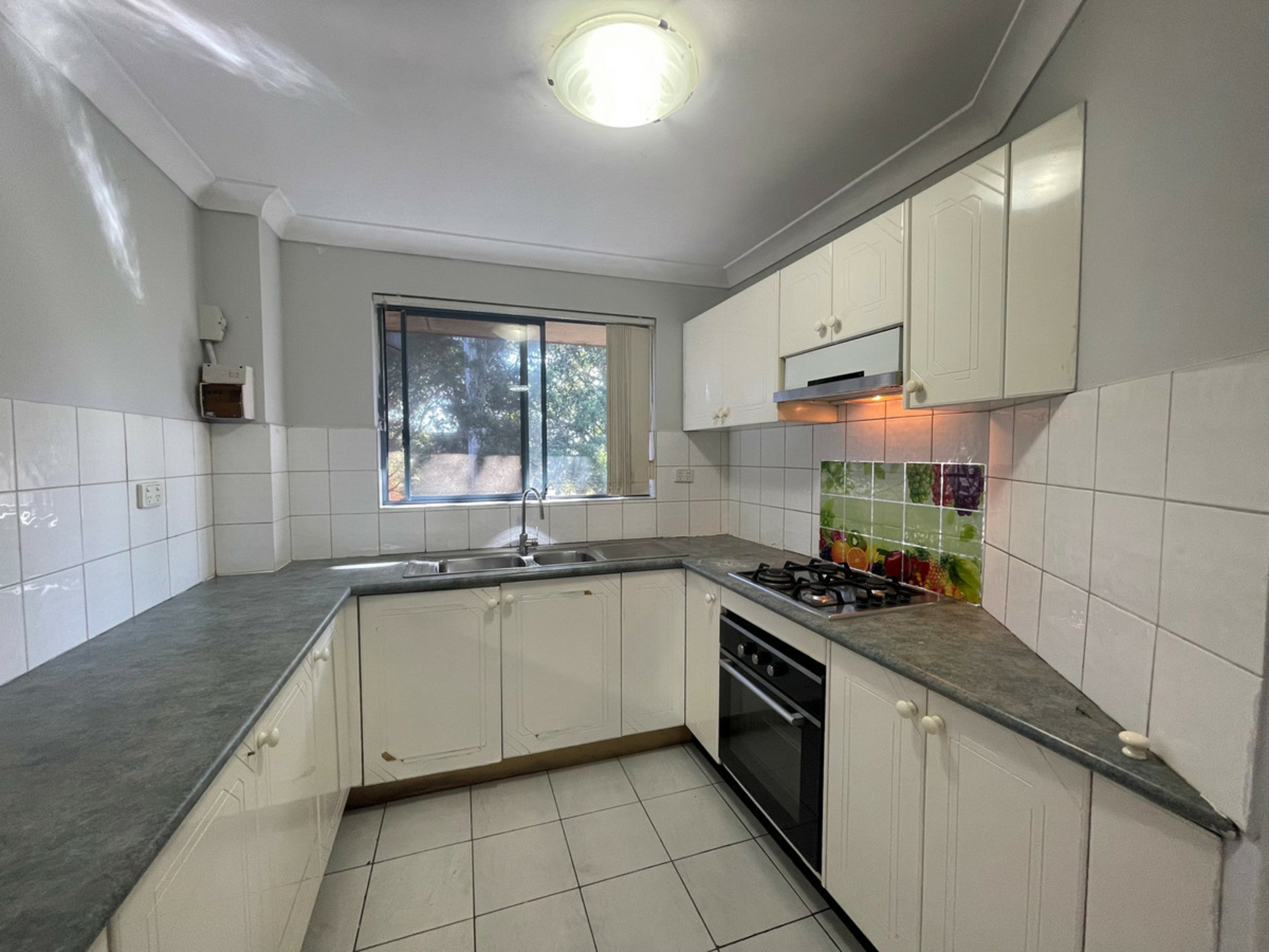 24/245 Targo Road, TOONGABBIE