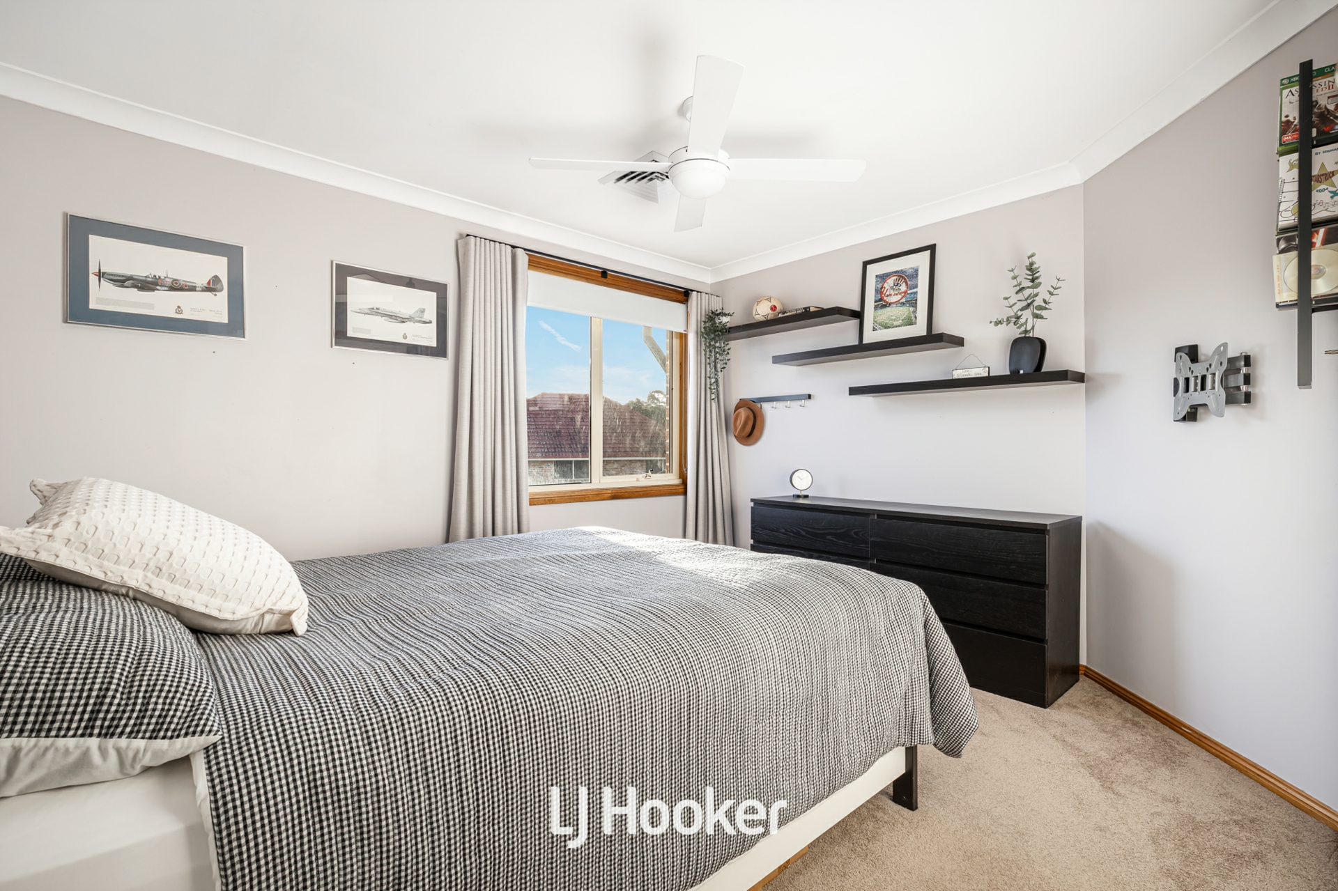 6 Charlotte Grove, BELLA VISTA