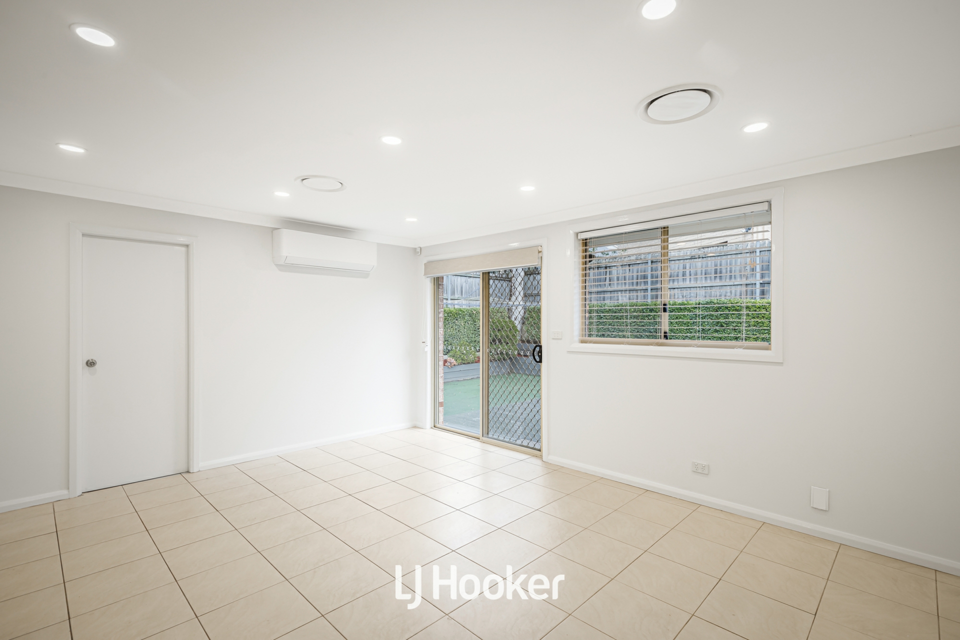 3/2 Memphis Crescent, TOONGABBIE