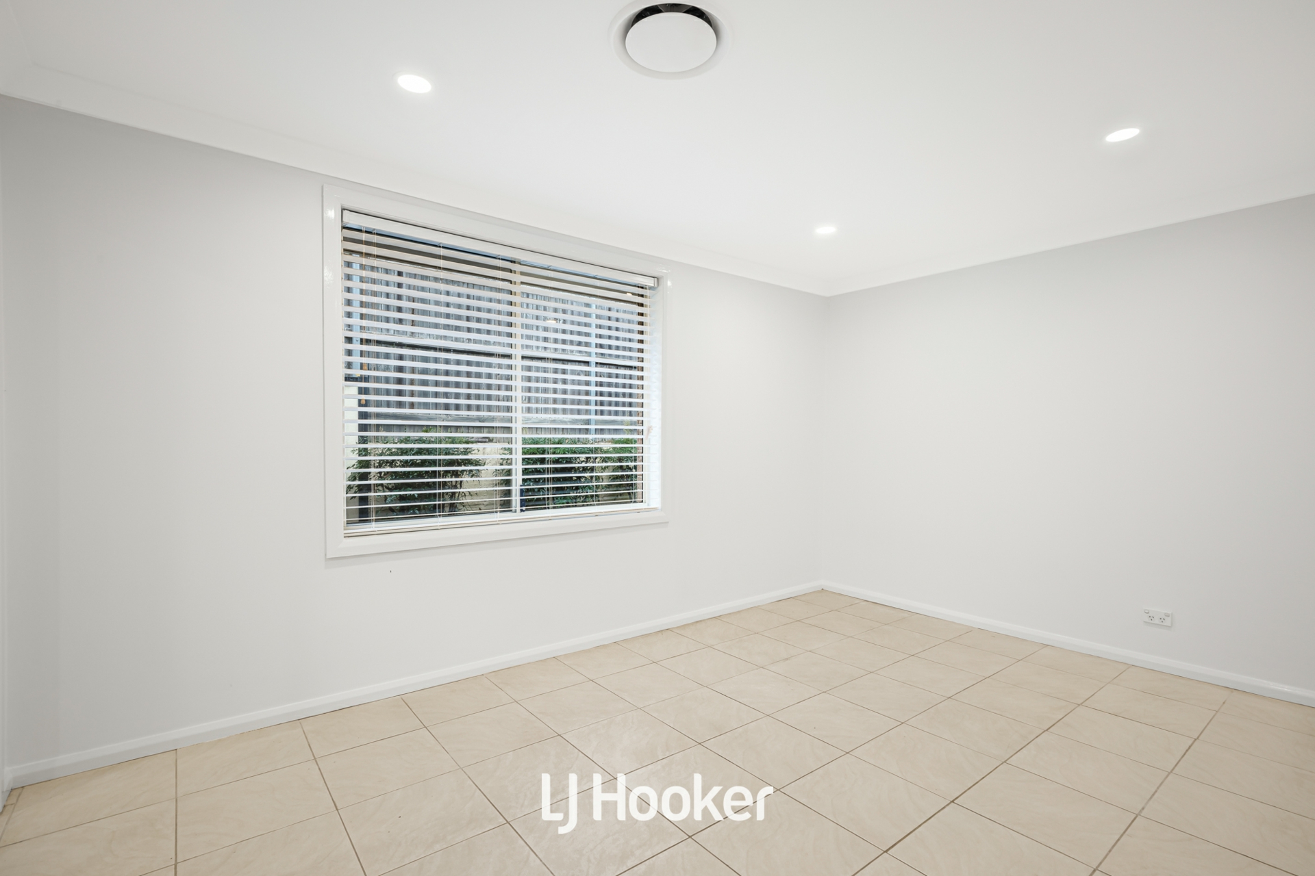 3/2 Memphis Crescent, TOONGABBIE