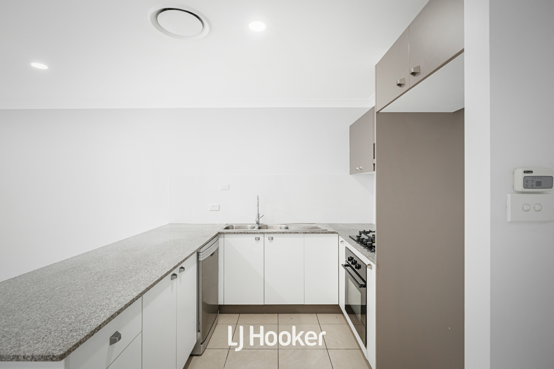 3/2 Memphis Crescent, TOONGABBIE