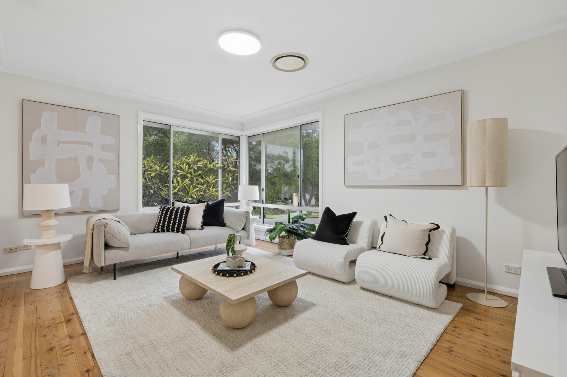 2 Winton Avenue — photo 3 of 16