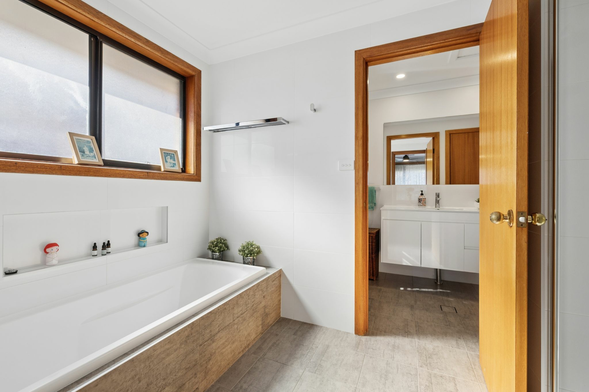 66 Metella Road — photo 5 of 17