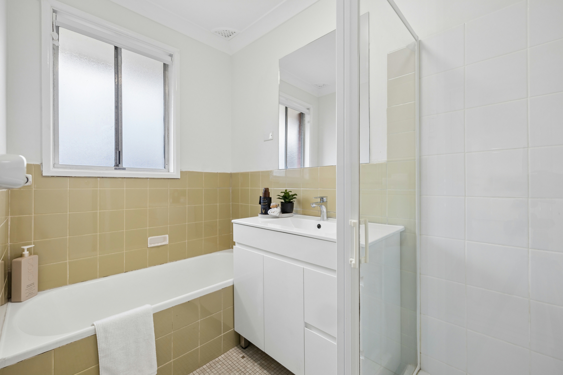 229 Cornelia Road — photo 15 of 19