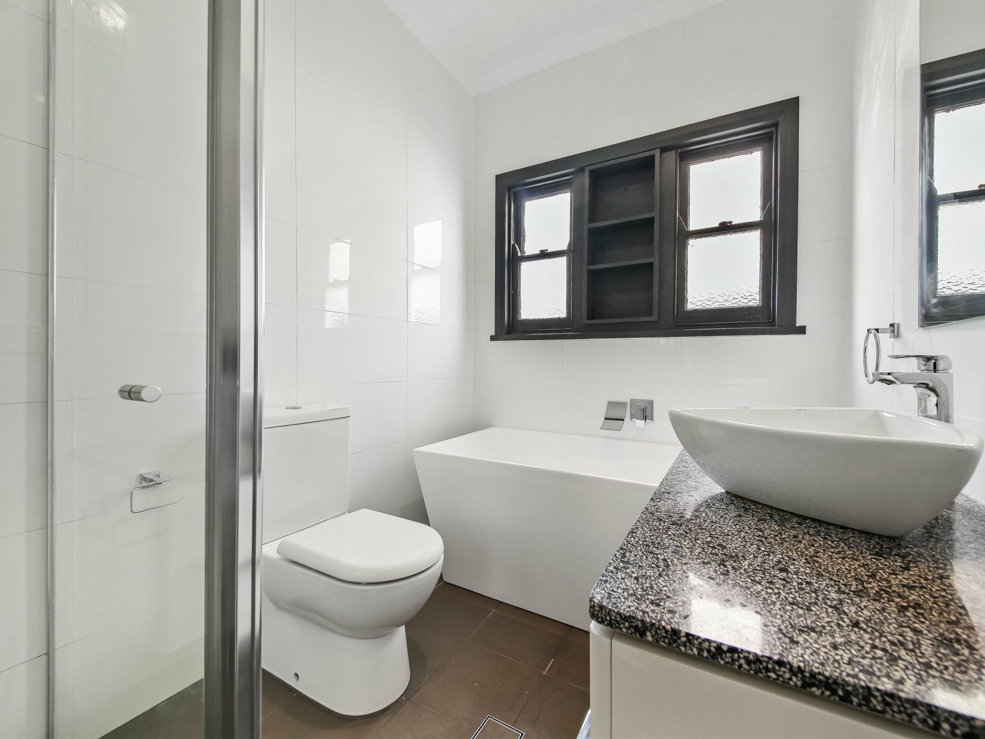 279 Taren Point Road, CARINGBAH