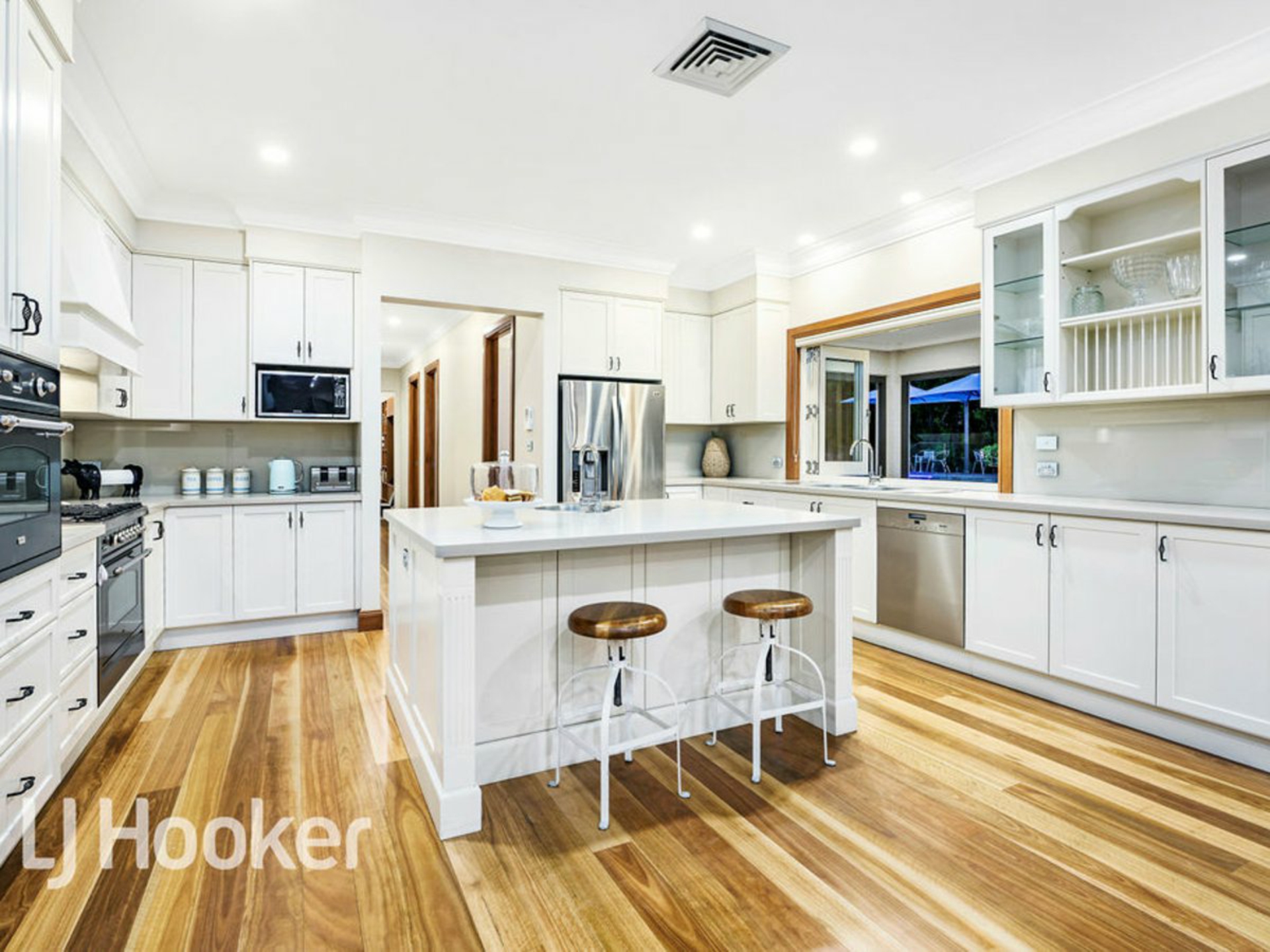 34 Sunnyside Drive, ELLIS LANE