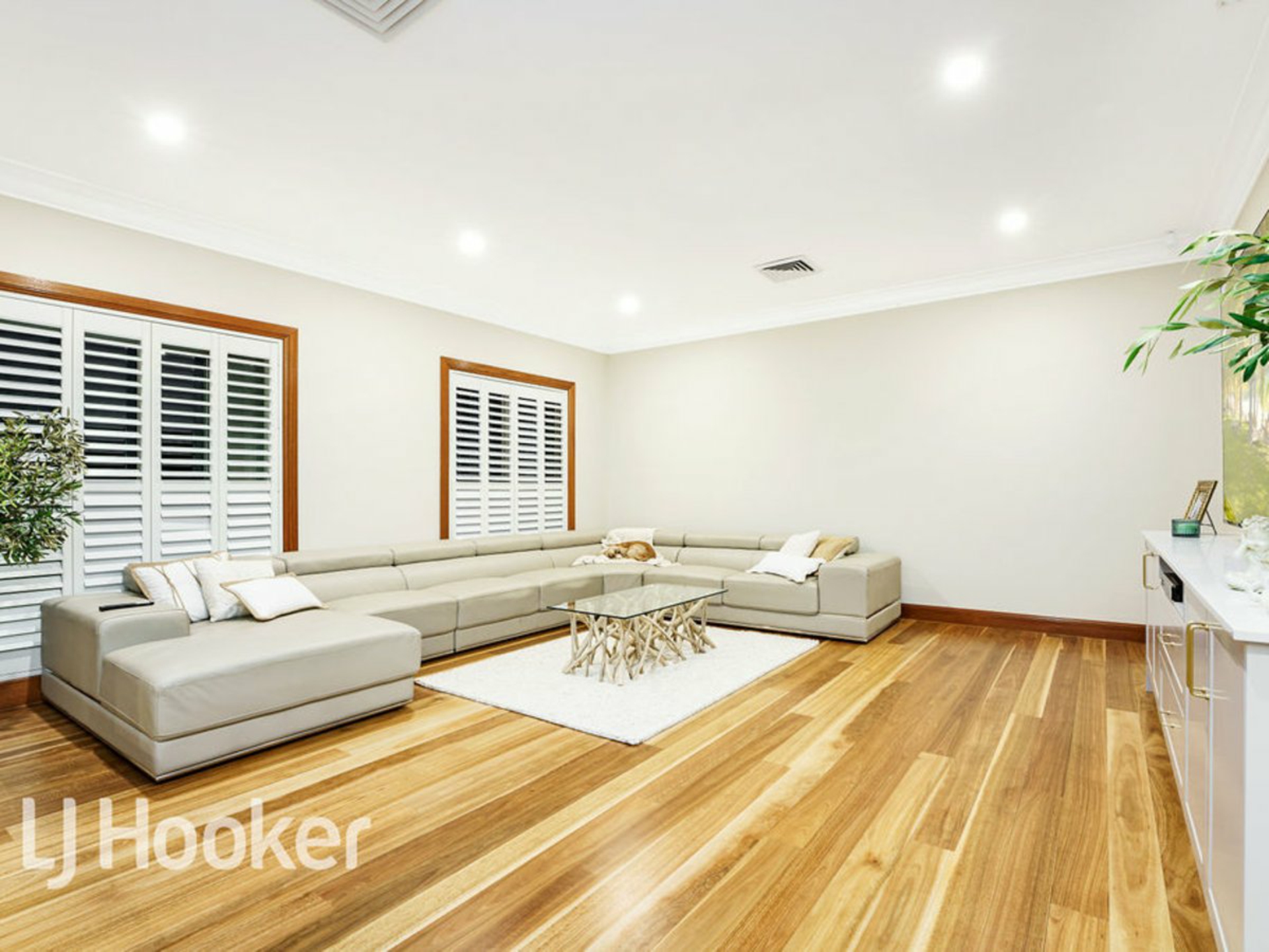 34 Sunnyside Drive, ELLIS LANE