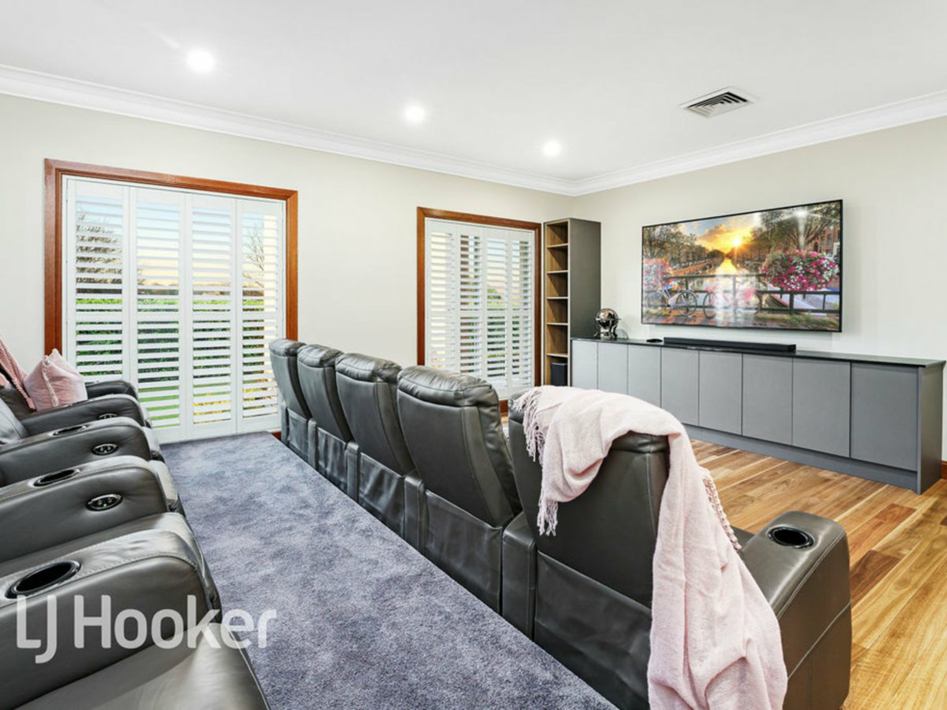 34 Sunnyside Drive, ELLIS LANE