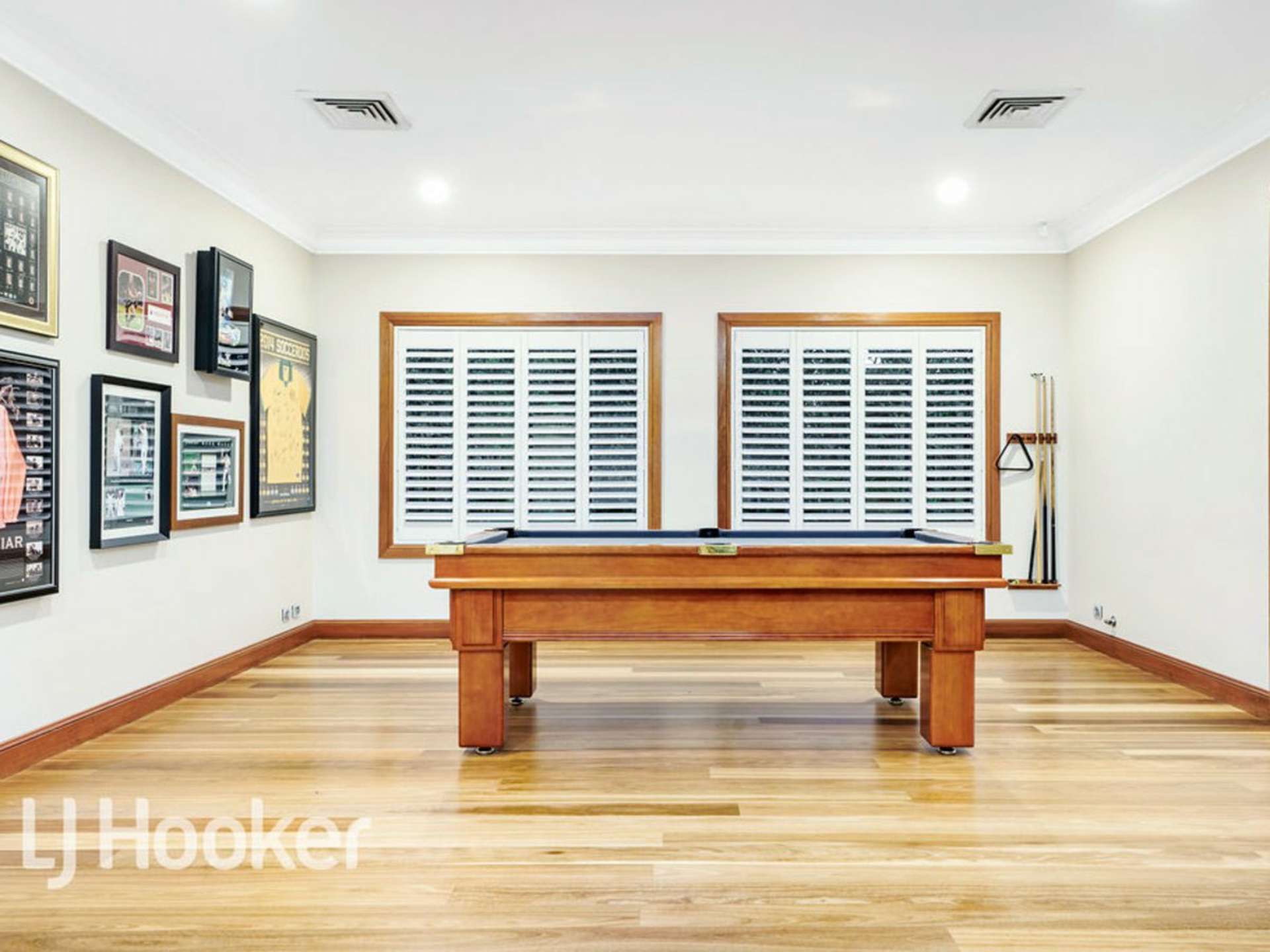 34 Sunnyside Drive, ELLIS LANE
