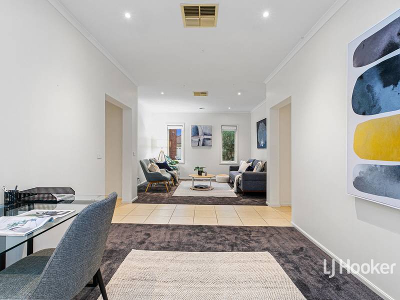 16 Baltimore Drive, POINT COOK