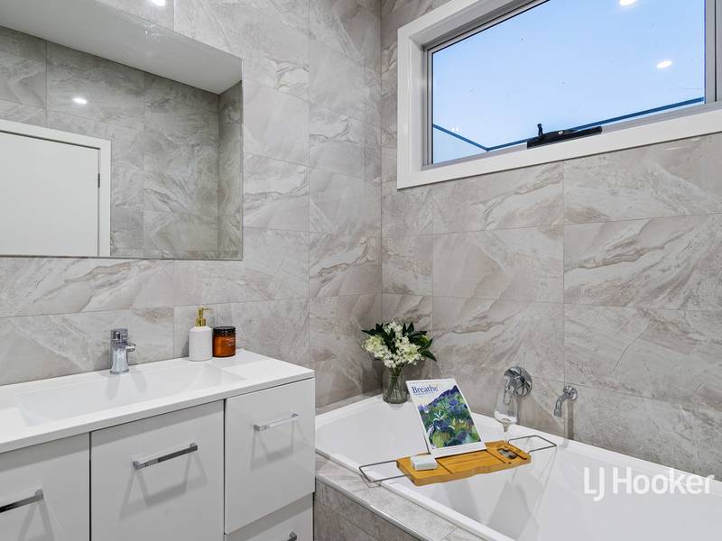 123B Lennon Boulevard, POINT COOK
