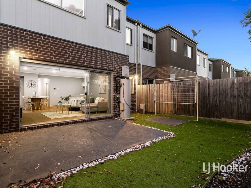 16 Admiralty Lane, SYDENHAM