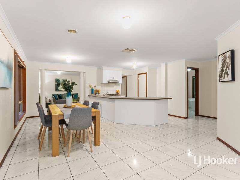 5 Shelley Place, HOPPERS CROSSING