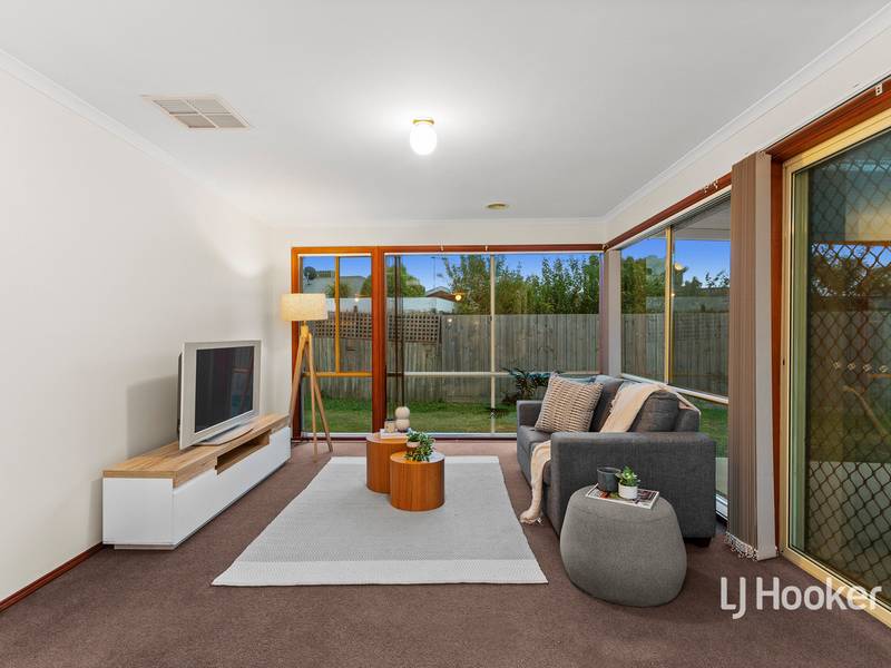 5 Shelley Place, HOPPERS CROSSING
